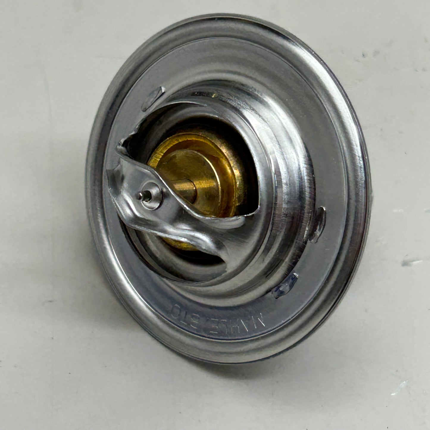 MAHLE Engine Coolant Thermostat Replacement Part For Audi & Volkswagen TX1487D