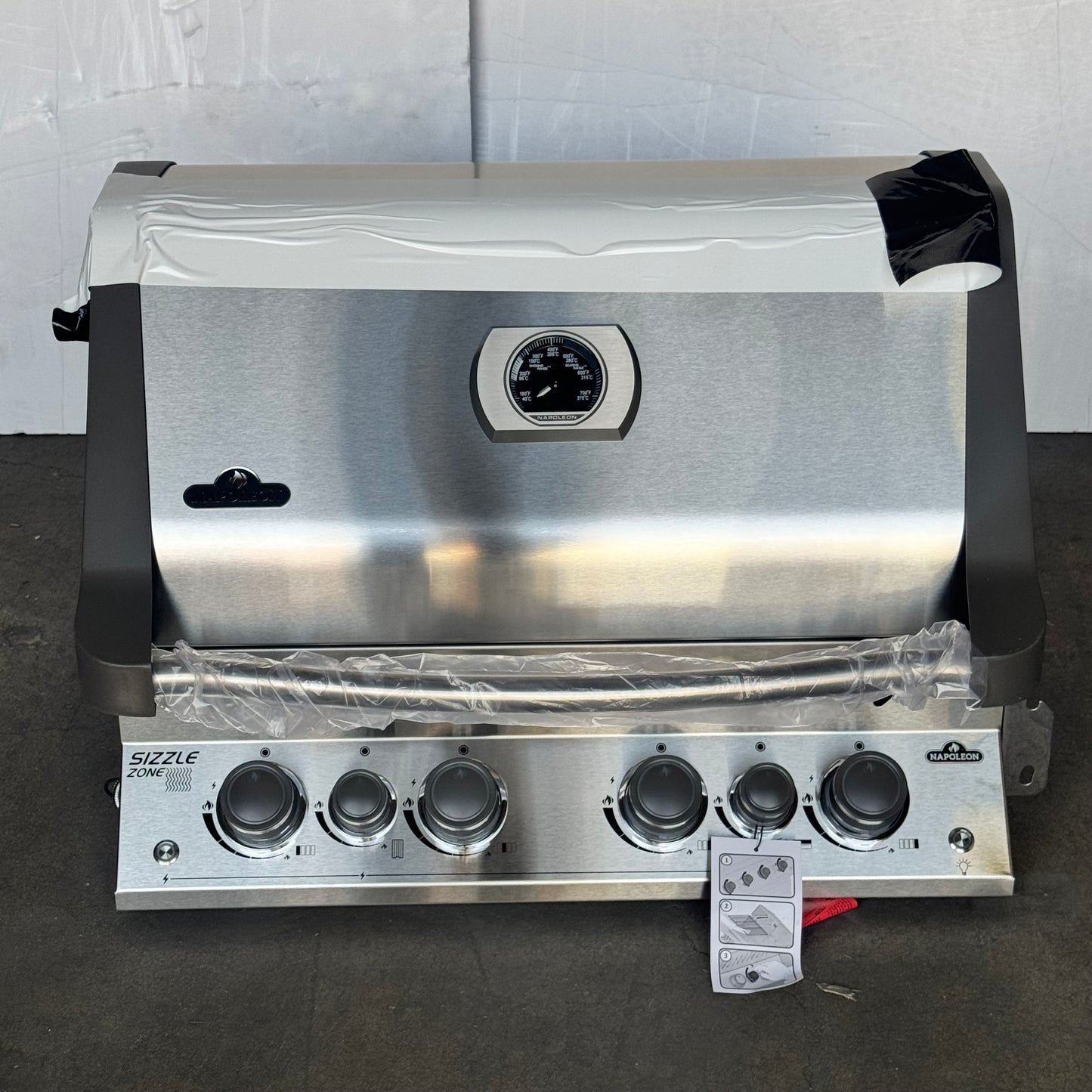 NAPOLEON Prestige Propane Gas Grill P500RSIBPSS-3