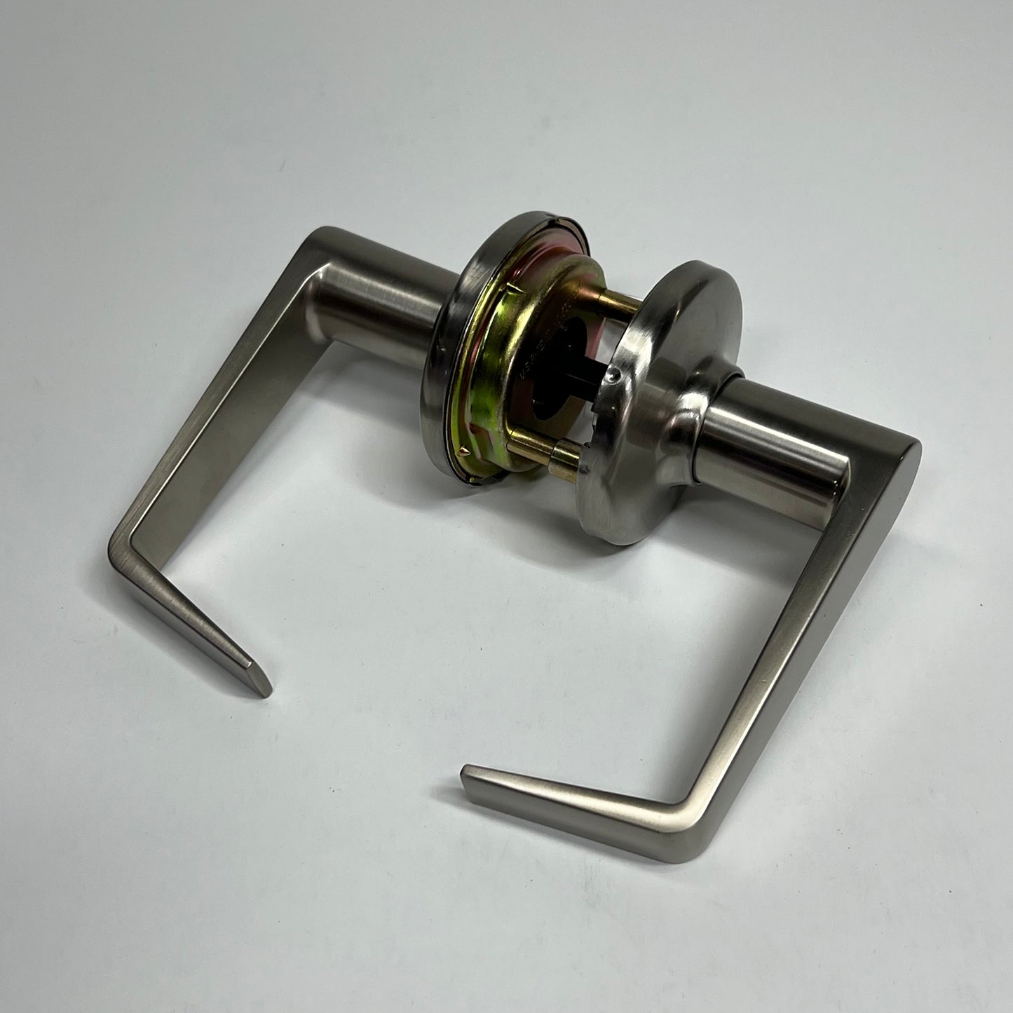 KWIKSET Kingston Passage Lever Fits 1-3/8" To 1-3/4" Satin Nickel 97210-002