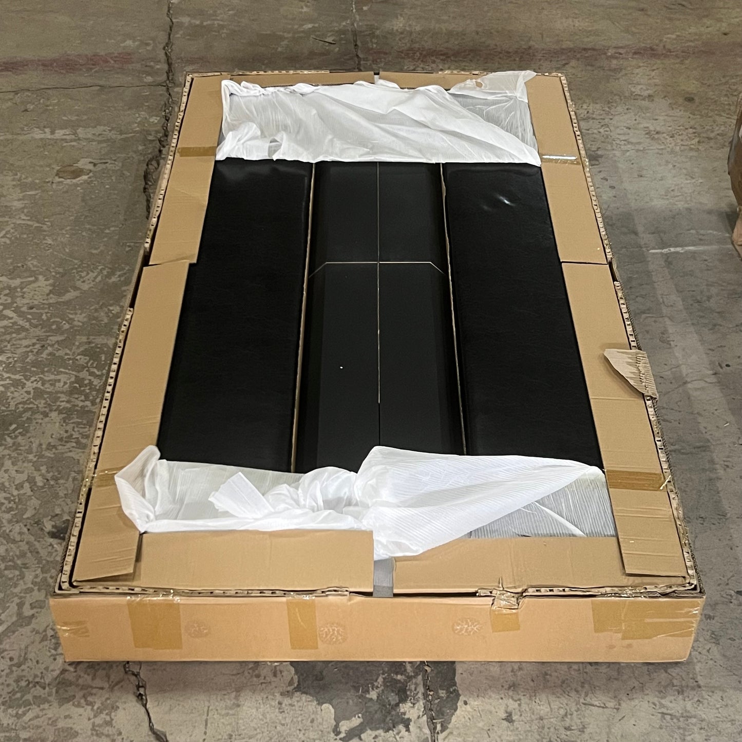 HATHAWAY Park Avenue 7 ft. Pool Table Combo Set With Benches BG2530A/BG2530B