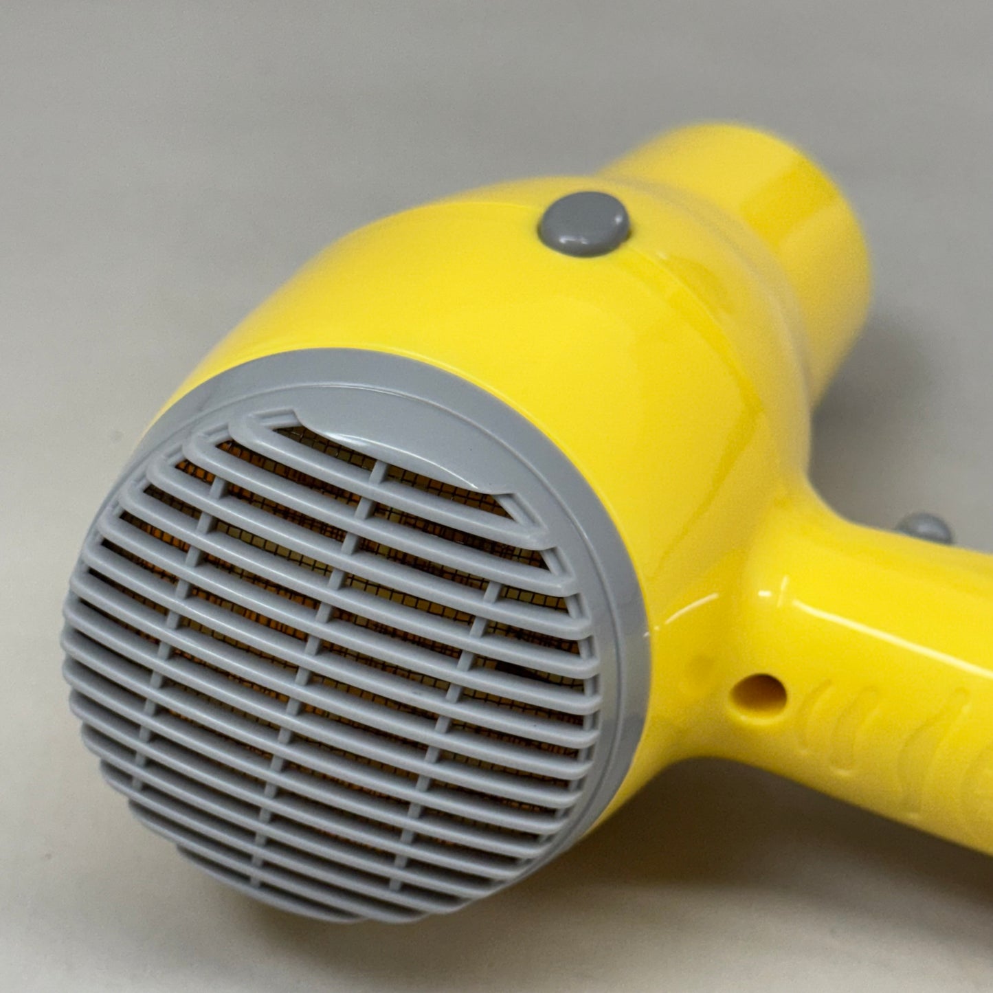 REVLON Super Lightweight and Compact 1875W Ionic Hair Dryer Yellow RV477