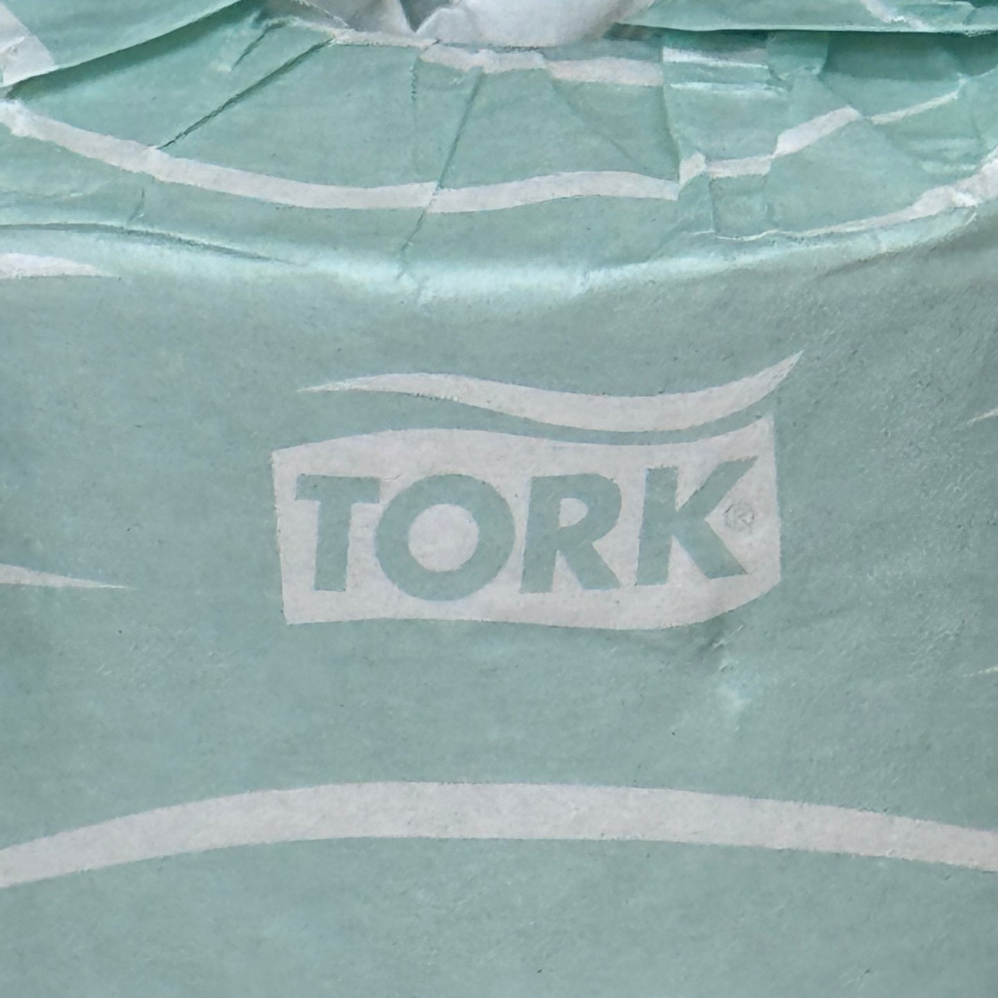 ZA@ TORK(96 ROLLS)Absorbent Bath Tissue Roll 2-Ply White 500 Sheets Per Roll TM1616S (The Box Is Damaged)