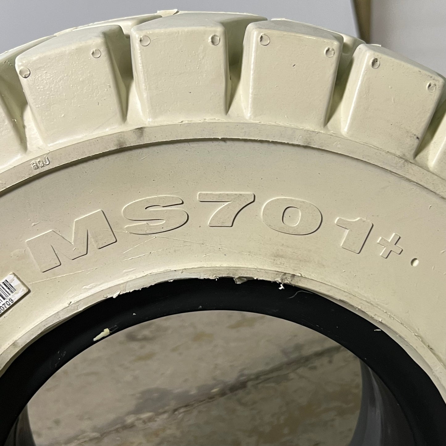 MAXAM MS701+ TR Industrial Forklift Tire 6.50-10 White