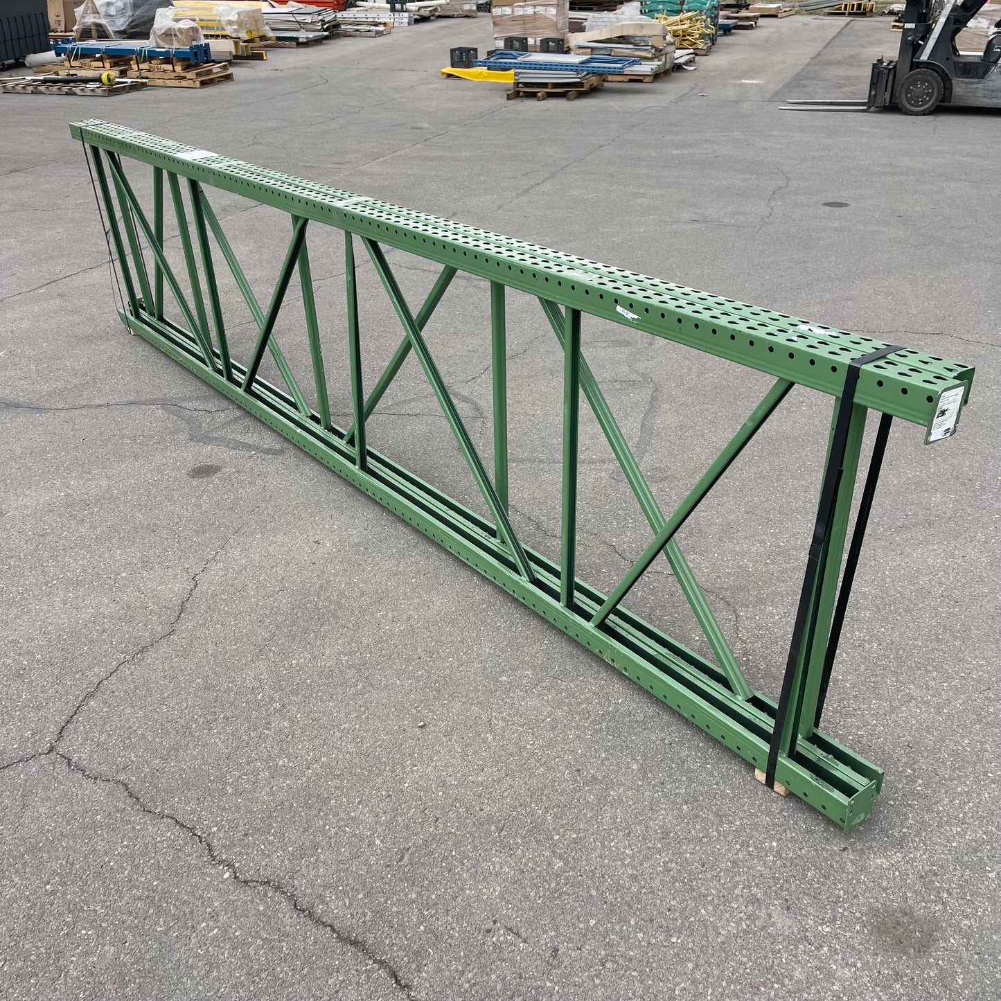Z@ HUSKY RACK & WIRE Pallet Racking Uprights 16’ x 42.5” x 3.5” Green