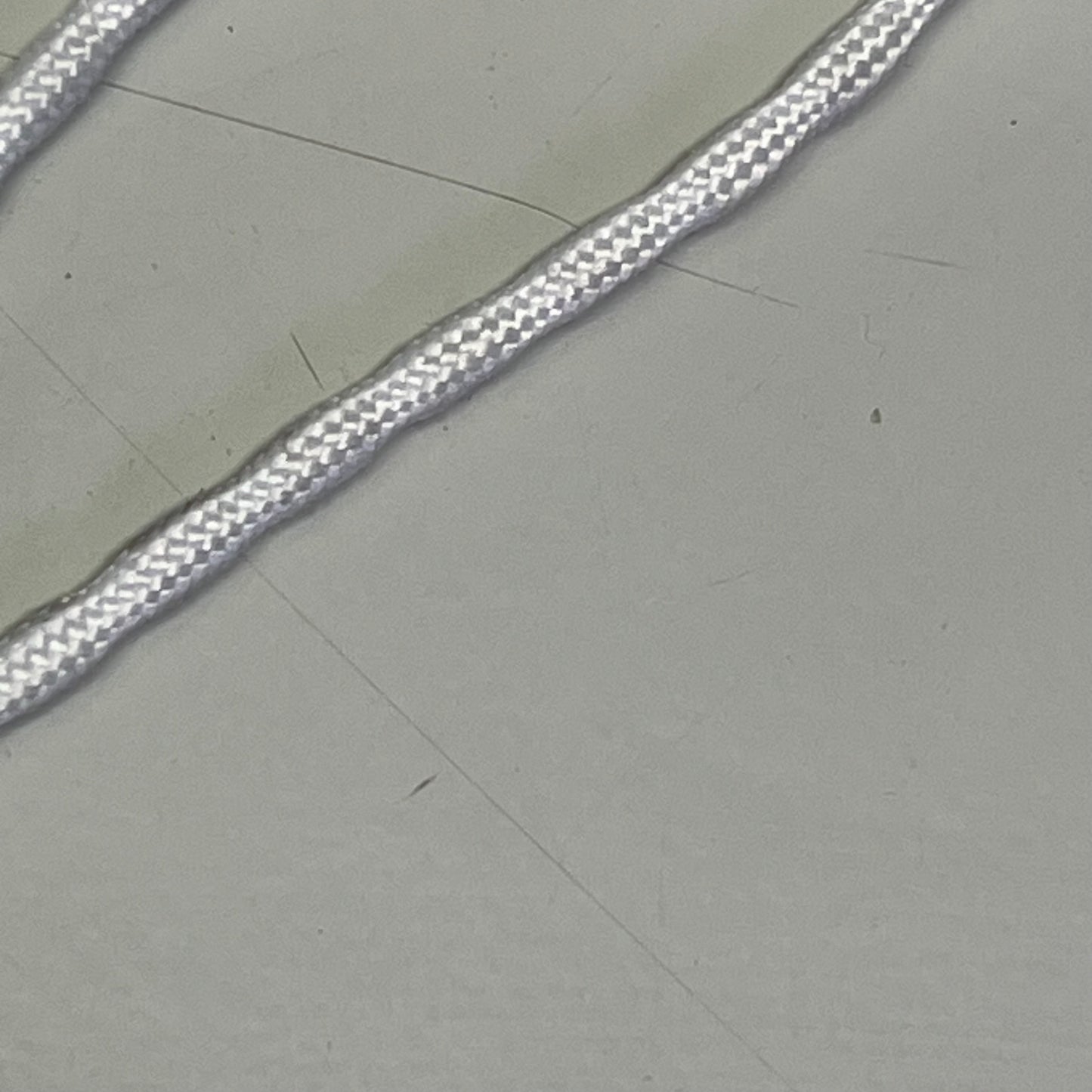 IF&D Lead Free Sausage Bead Weight Roll 4/32" Thick 100 yds White LW80