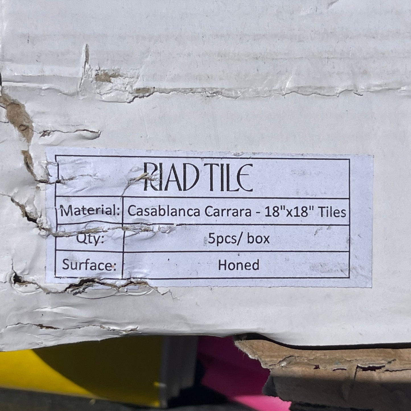 ZA@ Pallet of RIAD Casablanca Carrara & Bardiglio Grey Tiles 18"x18" (Some Broken, see images)