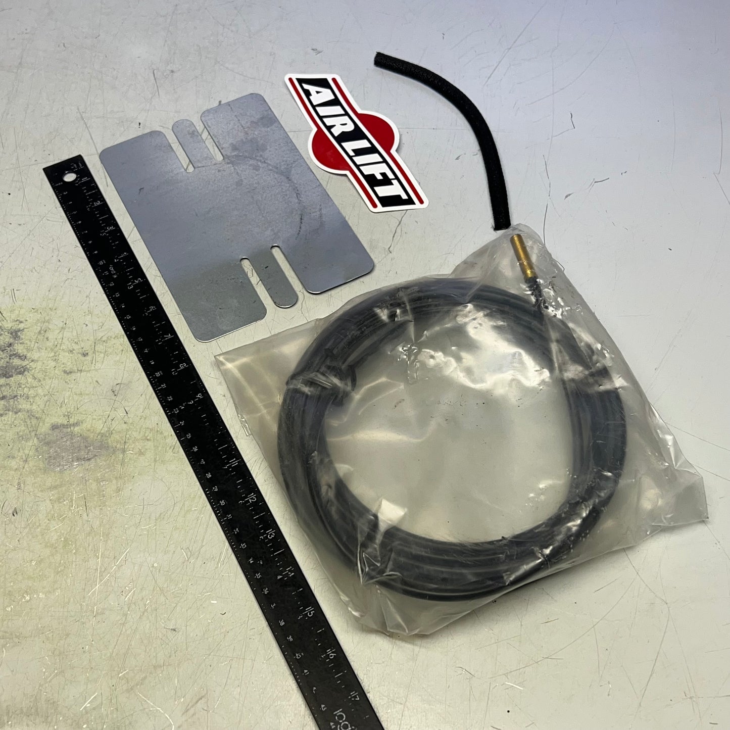 AIR LIFT 5000 Ultimate Adjustable Air Springs Kit up to 5,000 lbs Black 88255