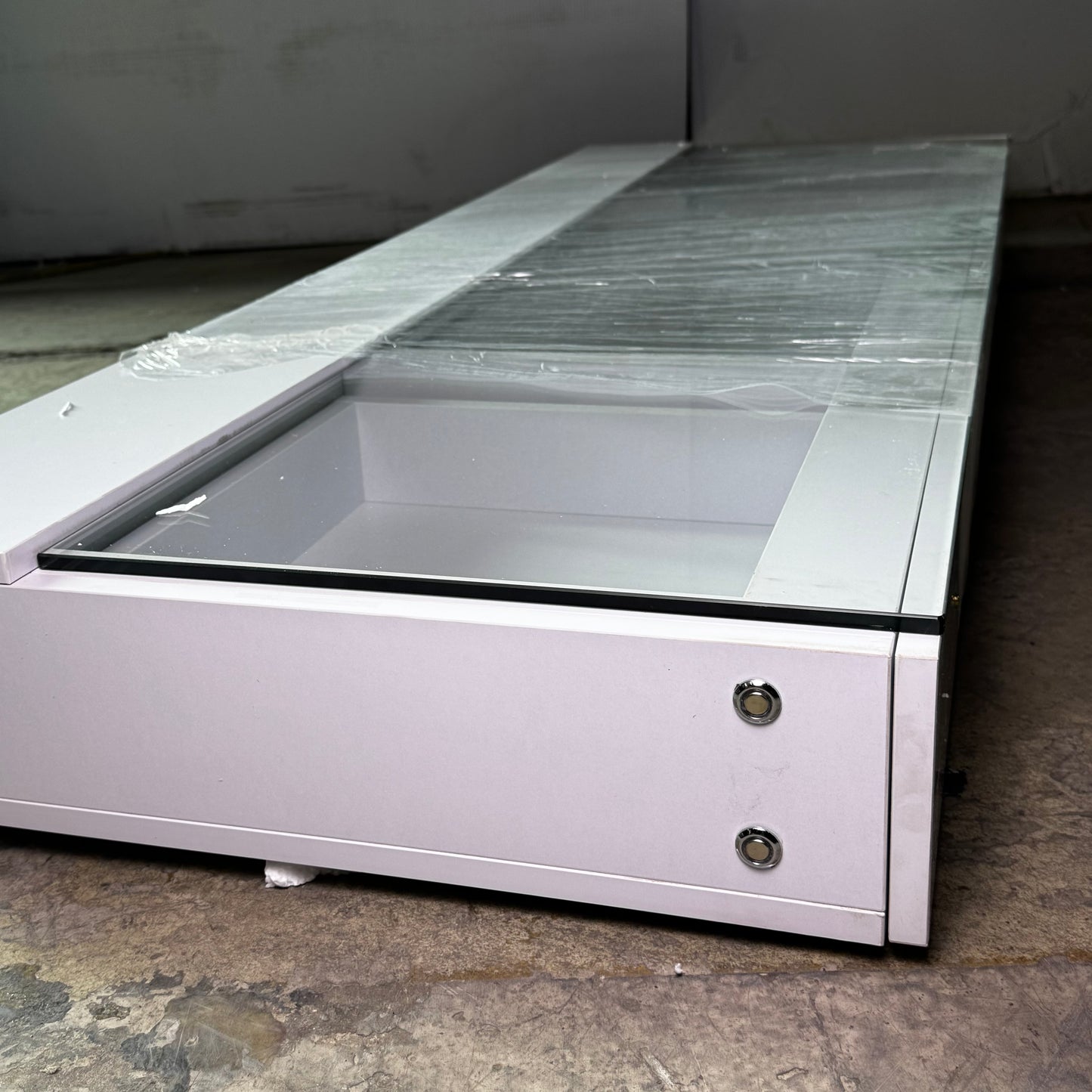 VANITTI Makeup Vanity Desk With 13 Storage Drawers 60"L x 21.66"W x 31.9"H White VNT-EVA-C01-WHT-02 (New Other, Minor Damage)