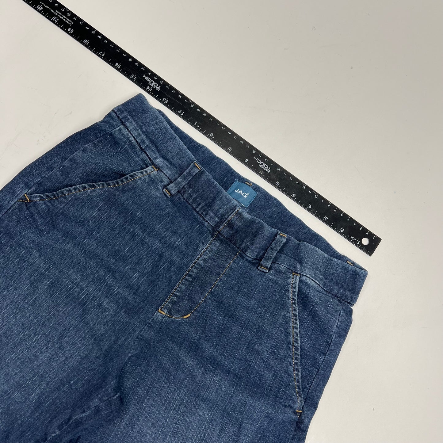 JAG Maddie 8" Bermuda Mid-rise Short Women's Sz 6/8 Medium Wash Blue J5108AU214