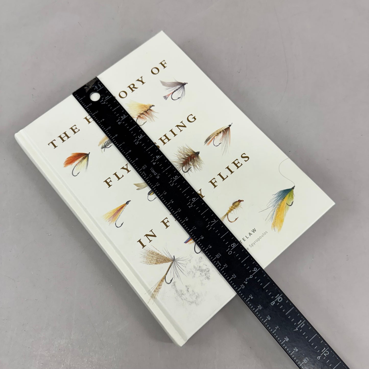 ABRAMS IMAGE-The History of Fly-fishing in Fifty Flies Ian Whiteclaw Julie Spyropoulos