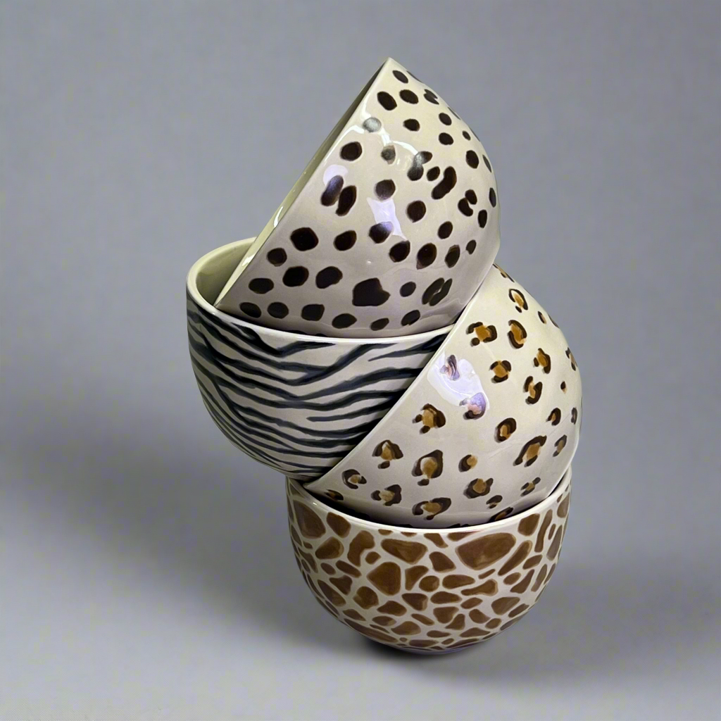 CREATIVE CO-OP Stoneware Bowl Set Animal Print Decal 4 Styles 4-3/4"  DG0442A