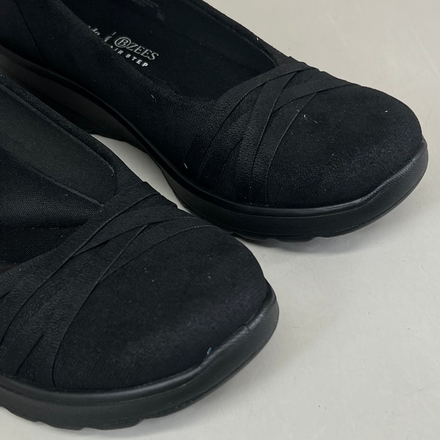 LIFESTRIDE Bzees Air Step Ballet Shoes Goody Women's 7 medium Black