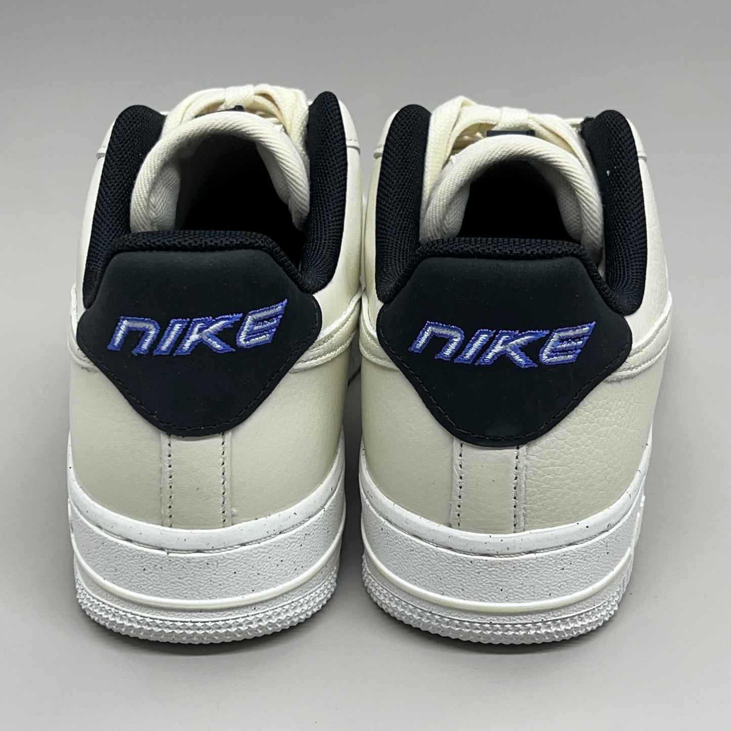 NIKE Air Force 1 07' LX Leather Sz Women's 7 Sail/Coconut Milk-Black DZ2708 101