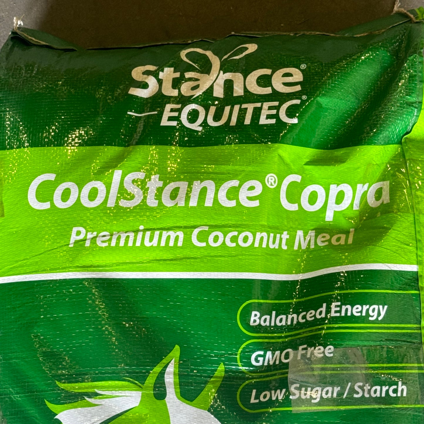 STANCE EQUITEC Coolstance Copra Horse Feed Premium Coconut Meal 26”Lx14”Wx6”T Green Bag