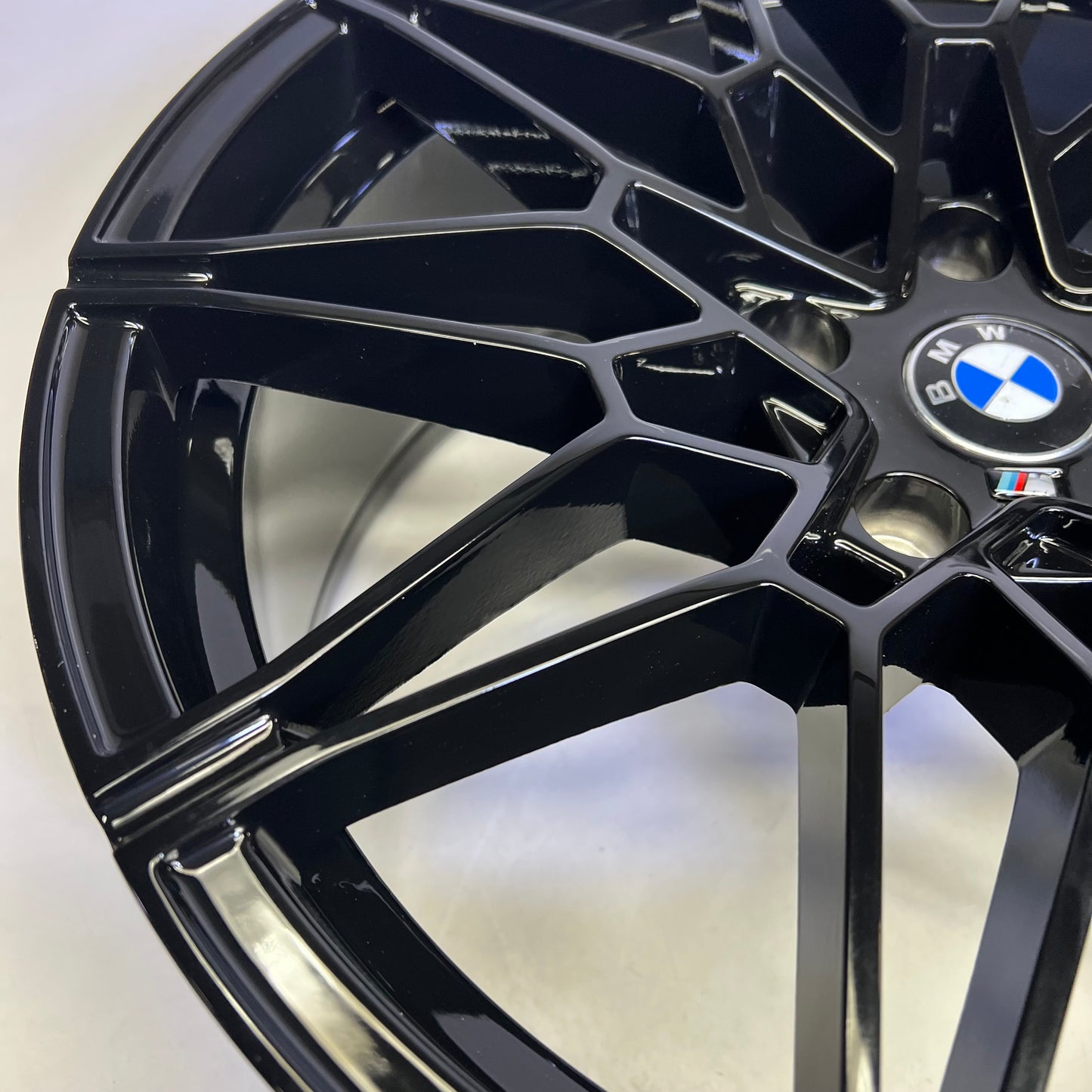 AFTERMARKET Wheel for BMW 19"x8.5" - 5x120 Bolt Pattern Gloss Black 546302