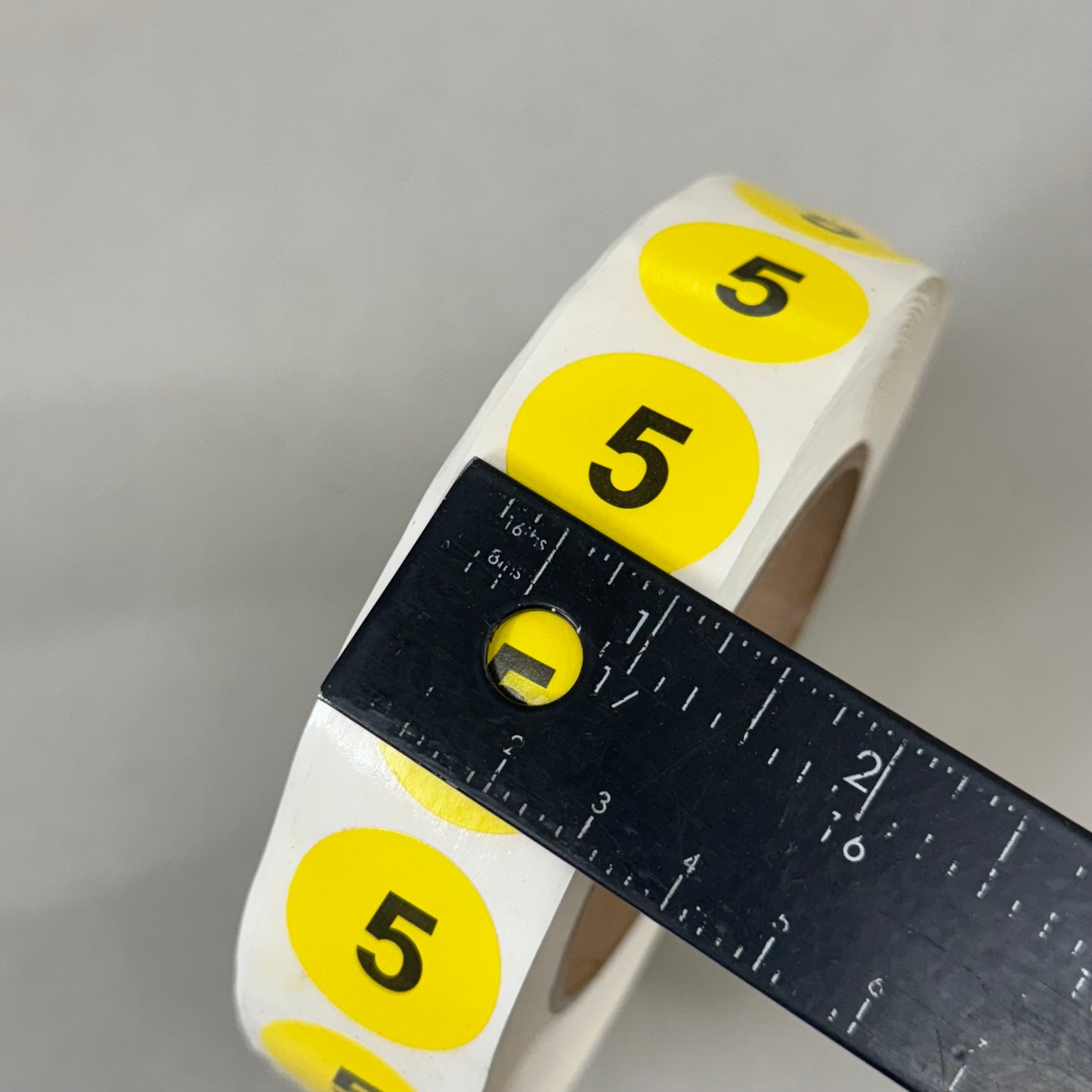 DATA IMAGING AND ASSOCIATES Role Of Circle Stickers With The Letter 5 Yellow