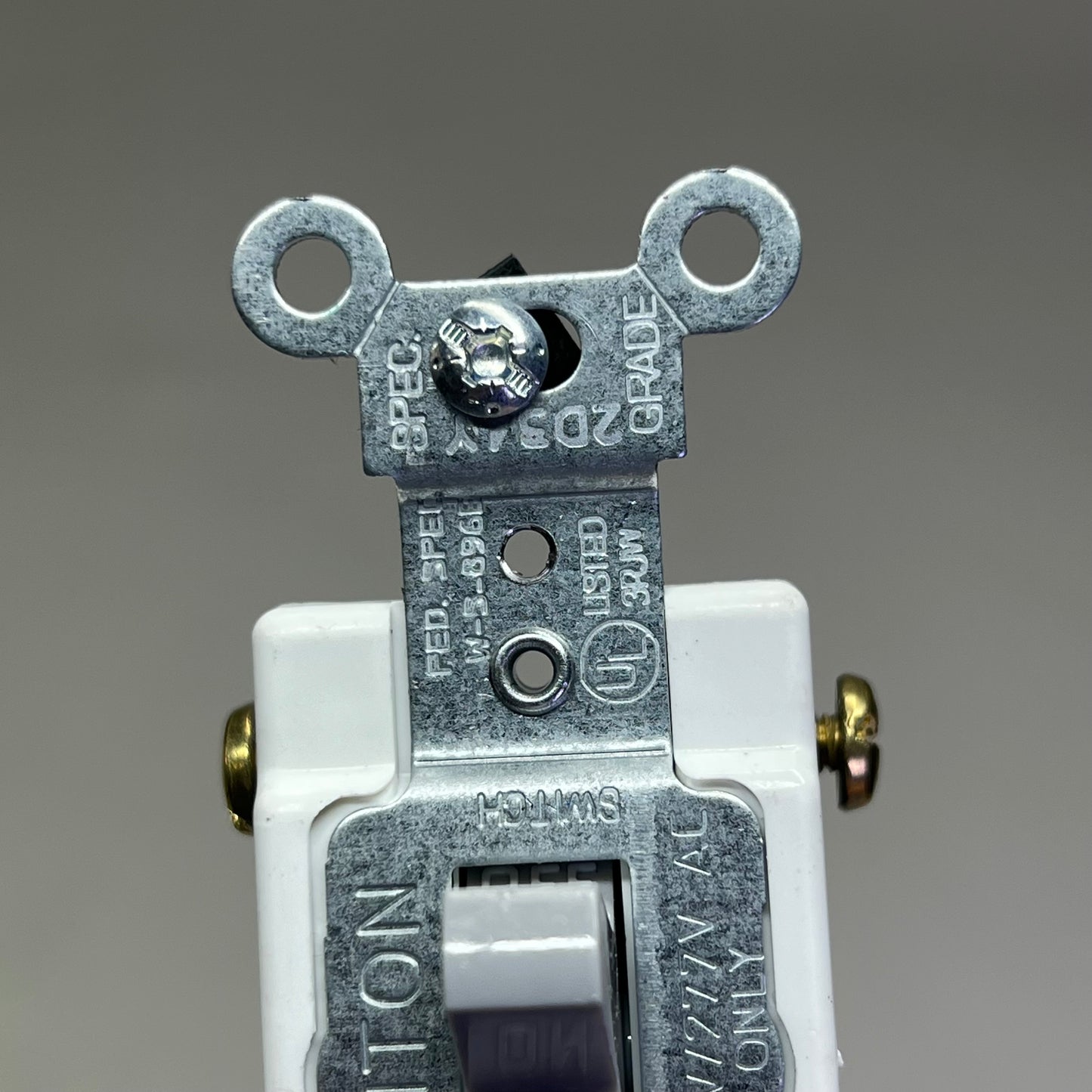 LEVITON (2 PACK) Toggle Switch Double Pole 20 Amp White/Silver CS220-2GY