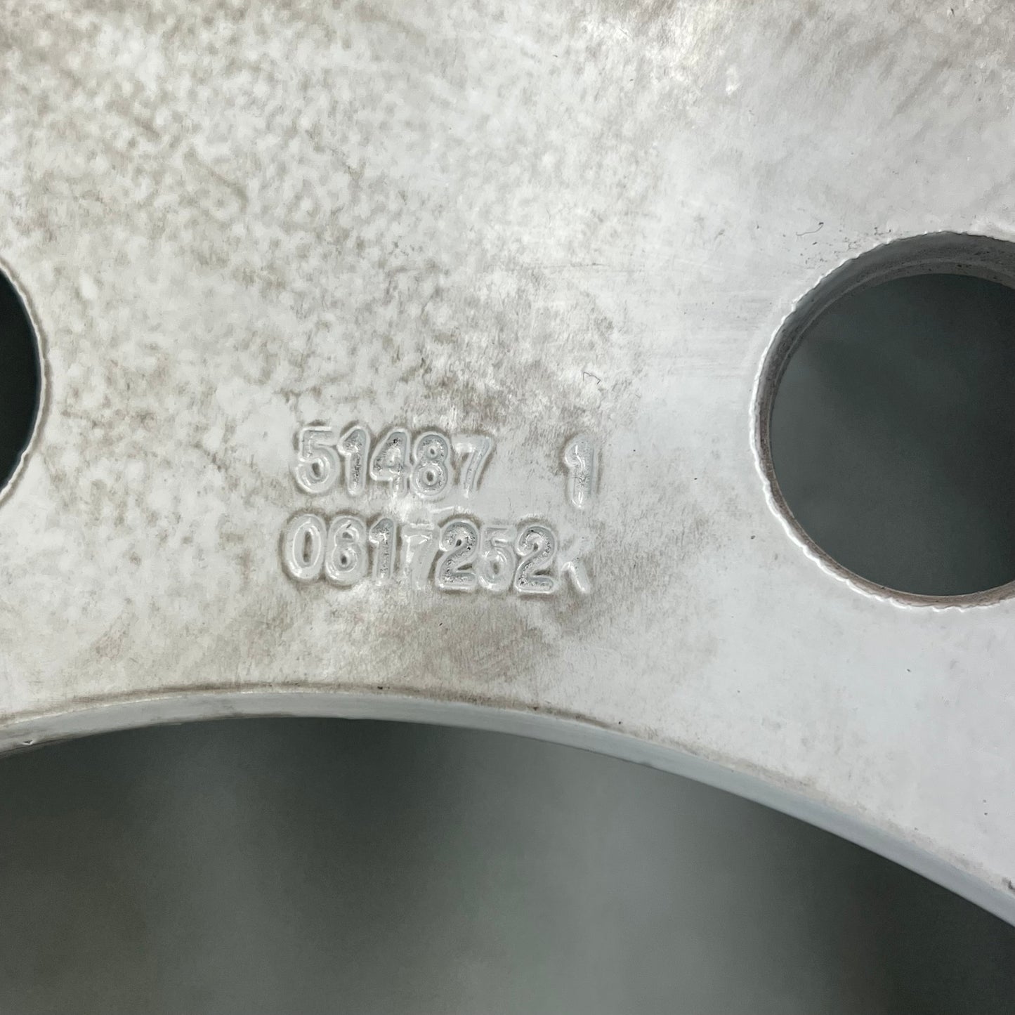 ACCURIDE Accu-Lite Commercial Vehicle Steel Wheel Max 7400lbs 125PSI White 51487