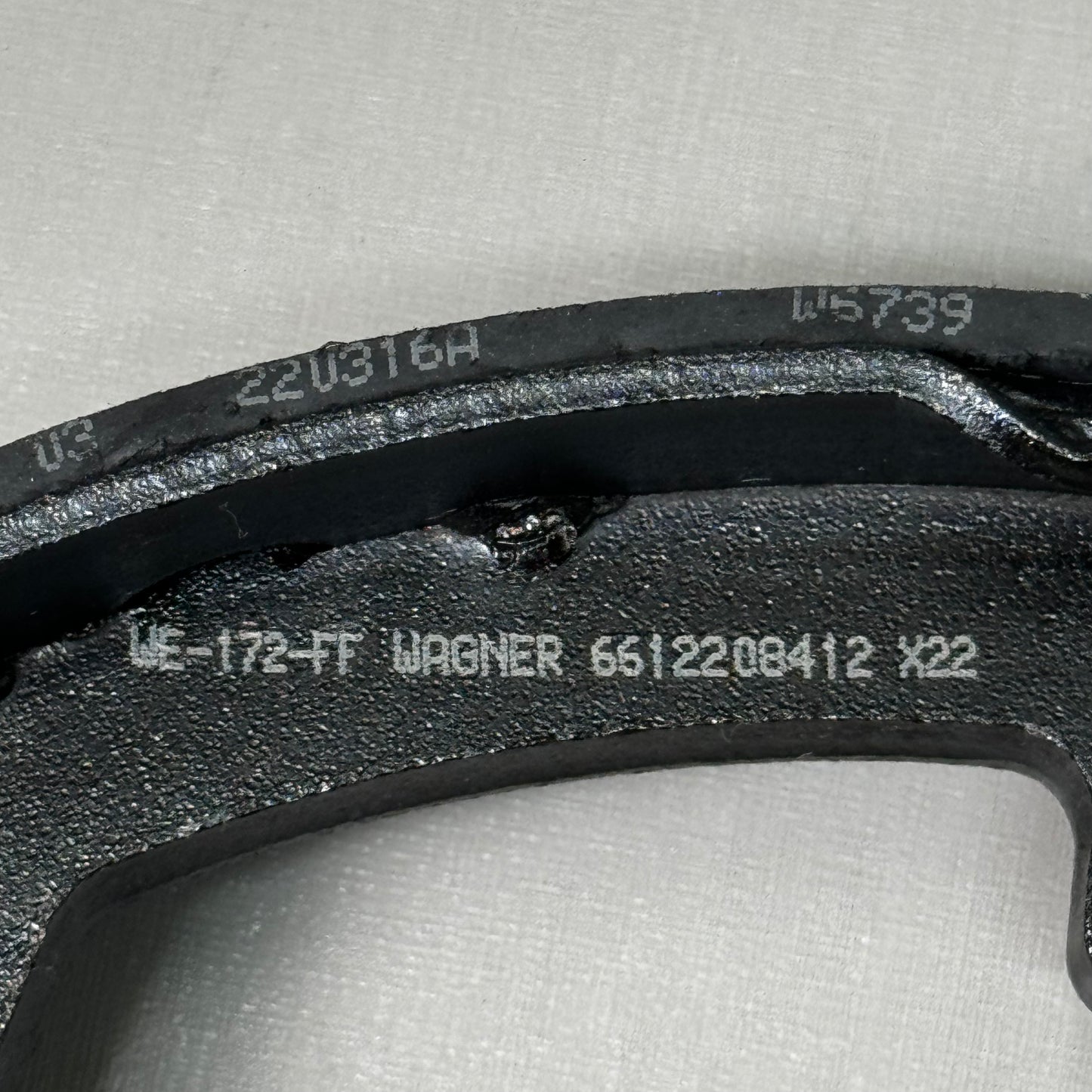 WAGNER QS Drum Brake Shoes Set 8 1/2" x 4" Black Z1043