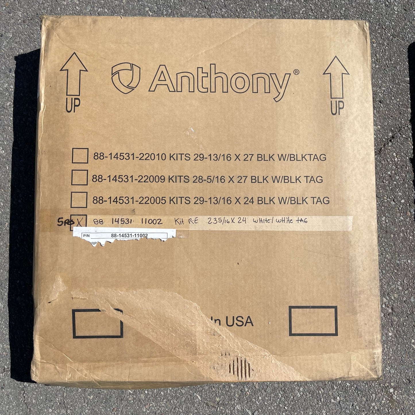ZA@ Pallet of ANTHONY Coolrite / Freezrite Door Parts (AS-IS)