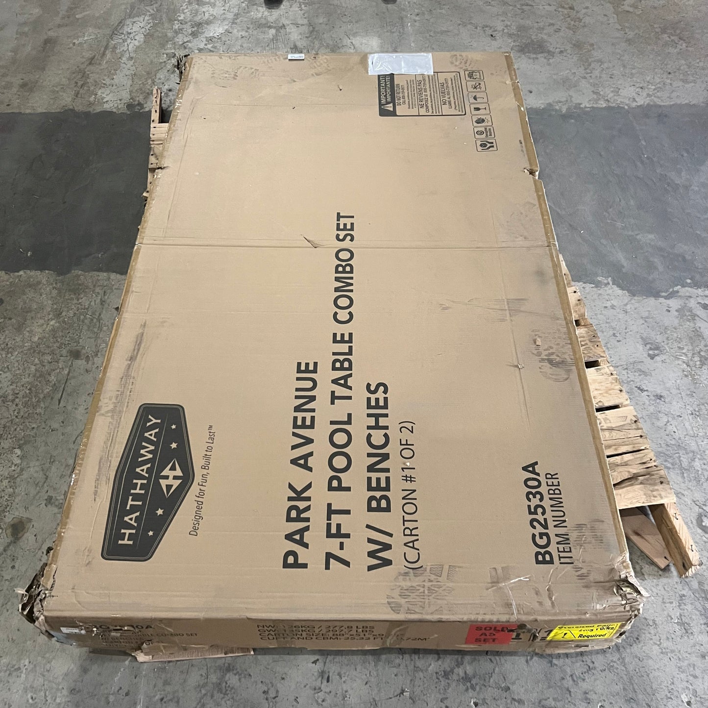 HATHAWAY Park Avenue 7 ft. Pool Table Combo Set With Benches BG2530A/BG2530B