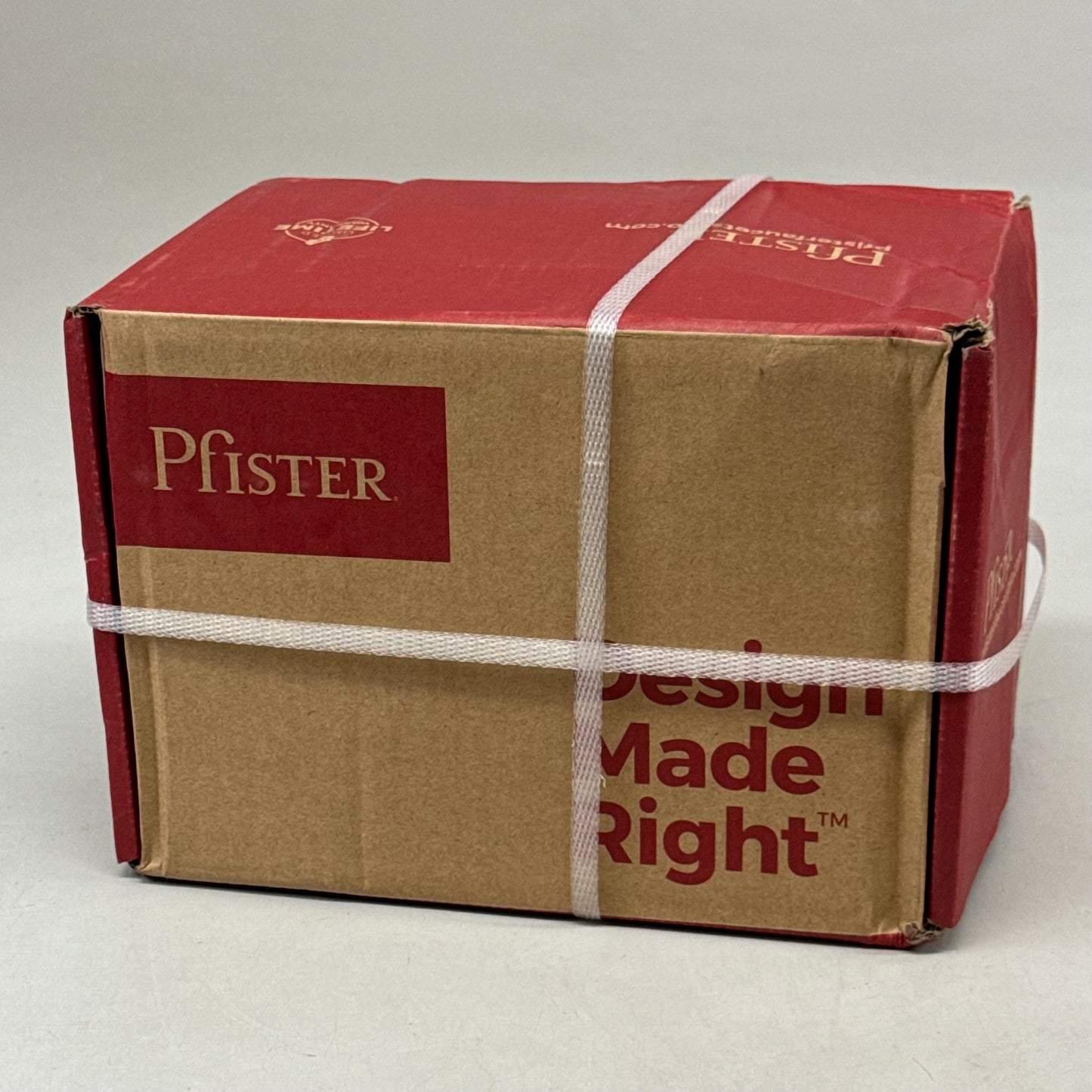 PFISTER Weller Centerset Lavatory Faucet With Pop-up 4" Matte Black LG48-WRPB