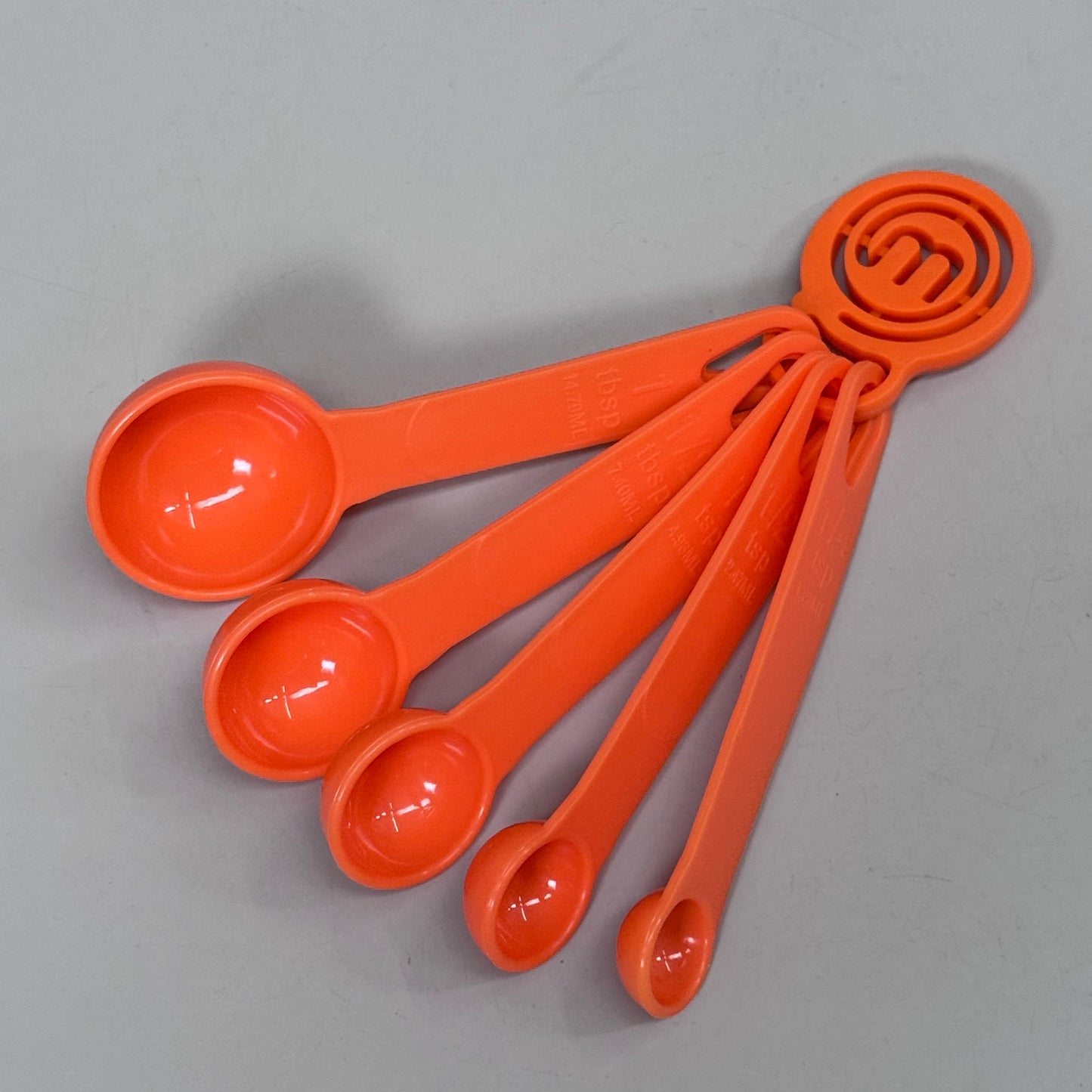 MASTER CHEF Junior 9 Piece Cooking Essential Set Ages 6+ Orange 012022