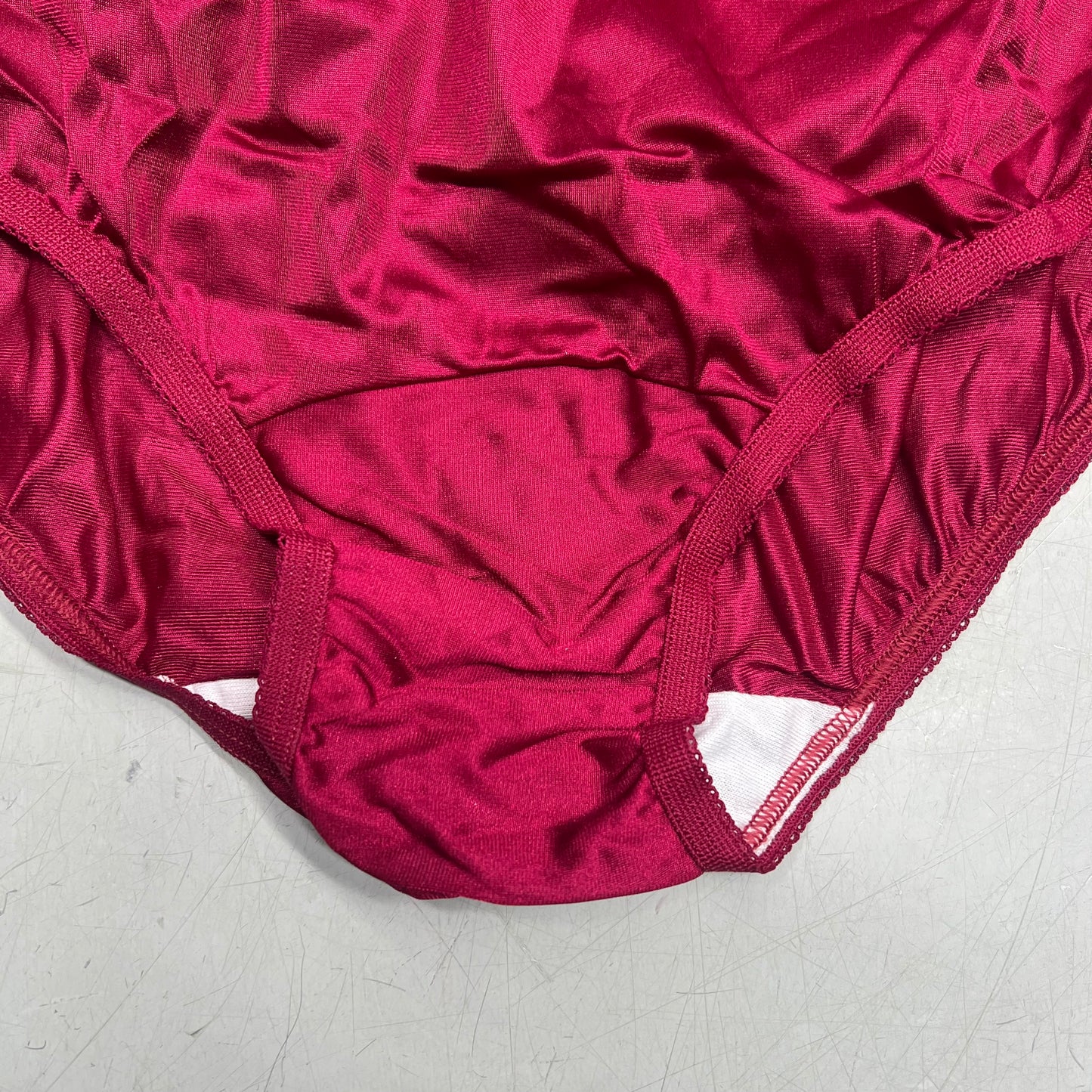 ZA@ VANITY FAIR Lot of Lingerie Perfectly Yours Ravissant Brief Women's Sz 5XL Cherry/Creme/White 15711