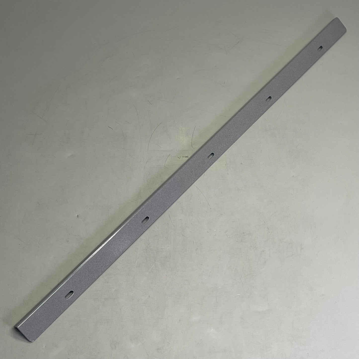 METRO SmartWall Track w/ Corrosion-Resistant Finish 40" 12 Gauge Steel SW40K4