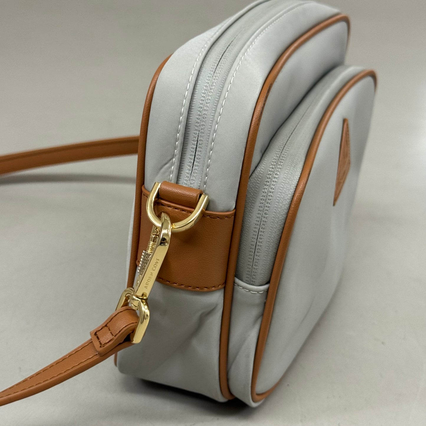 ARDEN COVE Crissy Full Crossbody Nylon Anti-theft Bag W/ Locking Straps Grey (New Without Tags)