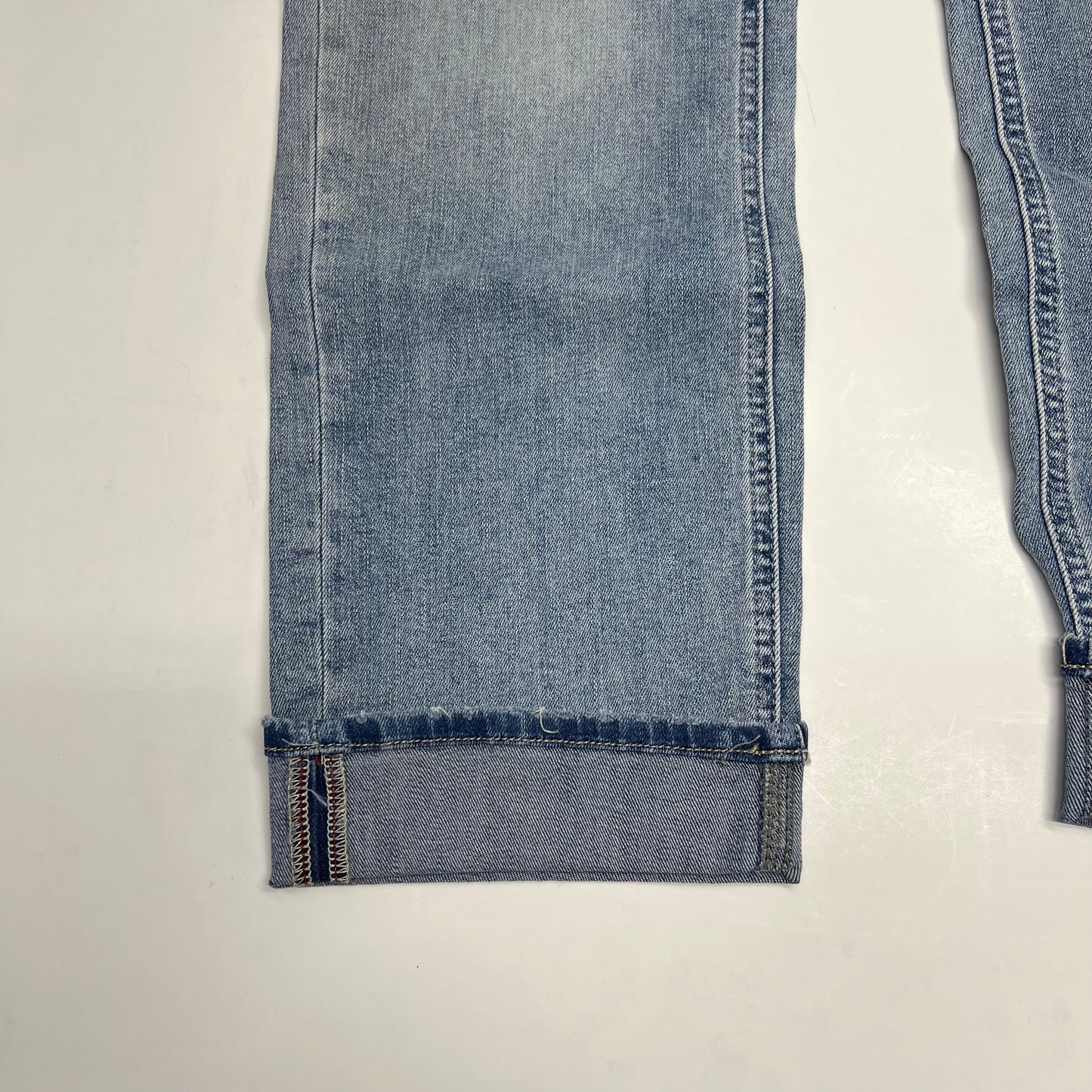 SILVER JEANS CO Elyse Curvy Fit Mid Rise Straight Leg Women's Size 34/29 Indigo
