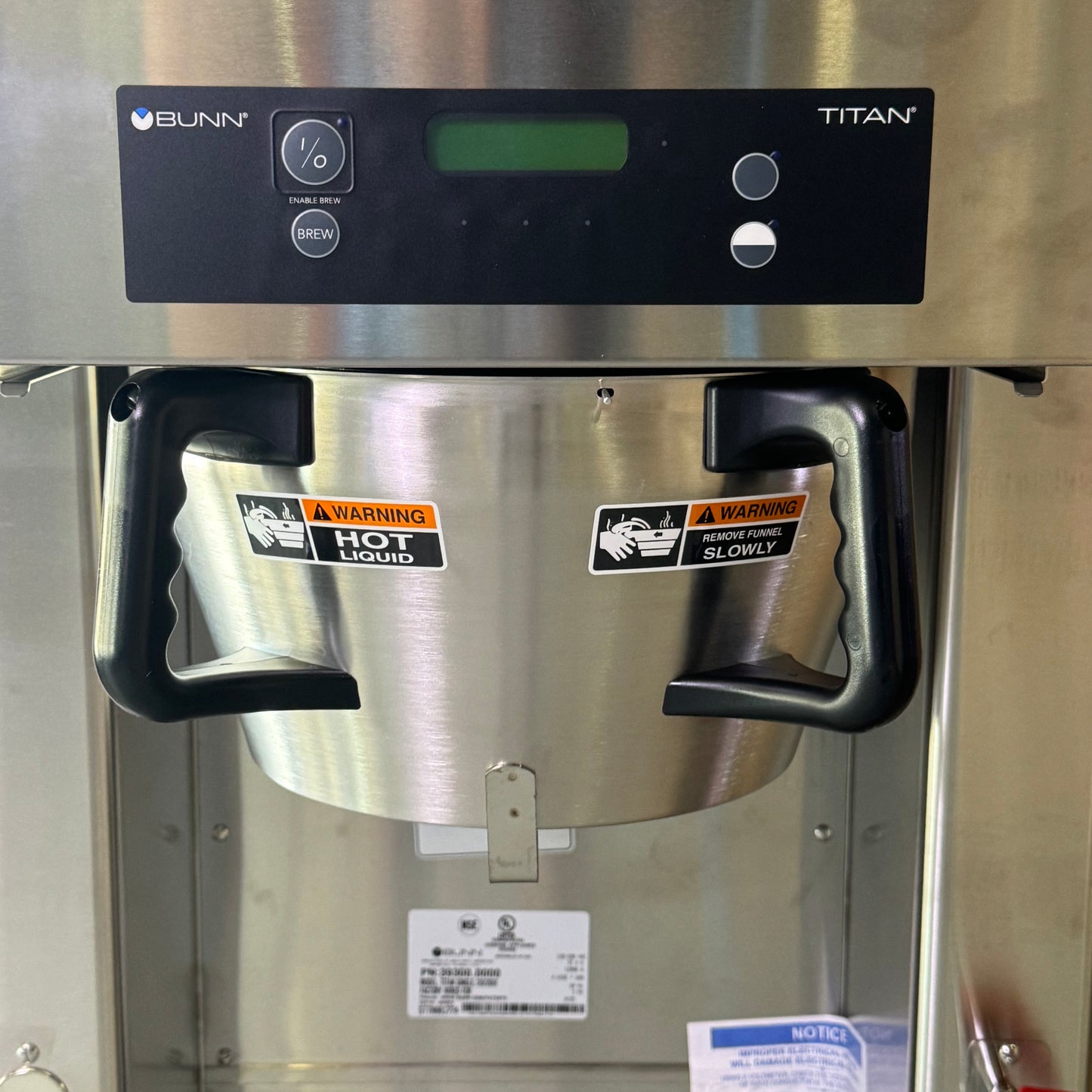 BUNN Commercial Coffee Making Machine Titan Single 120/208V 21"W x 22"L x 40"H Gray STTN001774