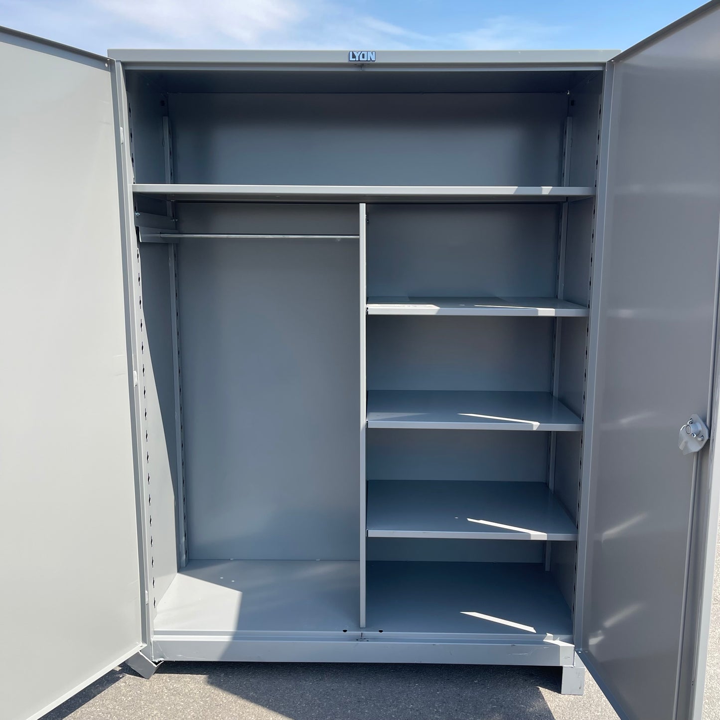 ZA@ Pallet of LYON Heavy-duty Storage Cabinet 82”x60”x24” Dove Grey DD1149 (AS-IS)