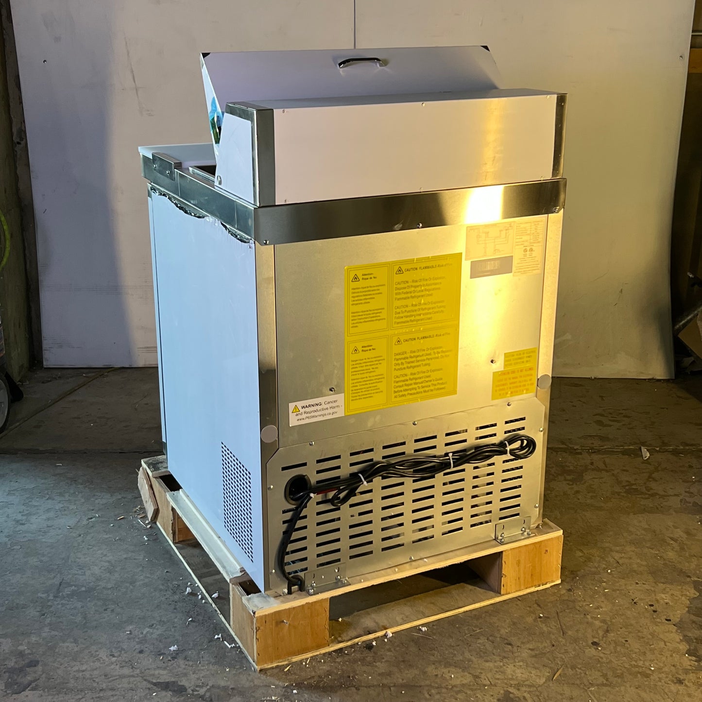 WILPREP 29" Single Door Commercial Salad Prep Table Refrigerator TSSU-29T