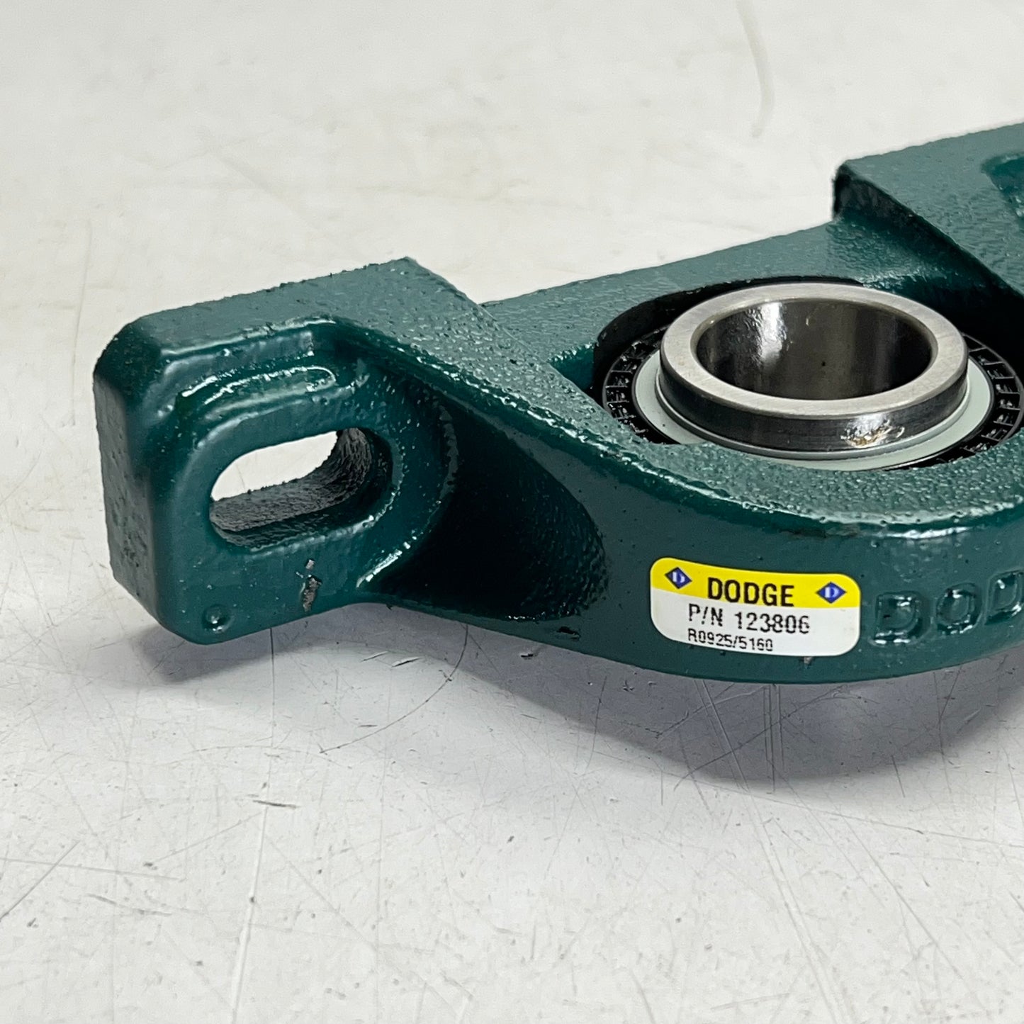 DODGE  Pillow Block Ball Bearing Unit Cast Iron 2 Bolt Base 1" Bore P2B-SC-100
