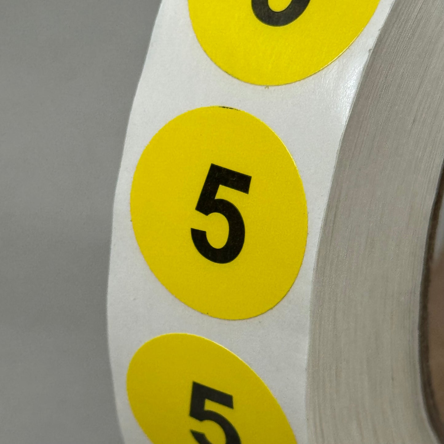 DATA IMAGING AND ASSOCIATES Role Of Circle Stickers With The Letter 5 Yellow