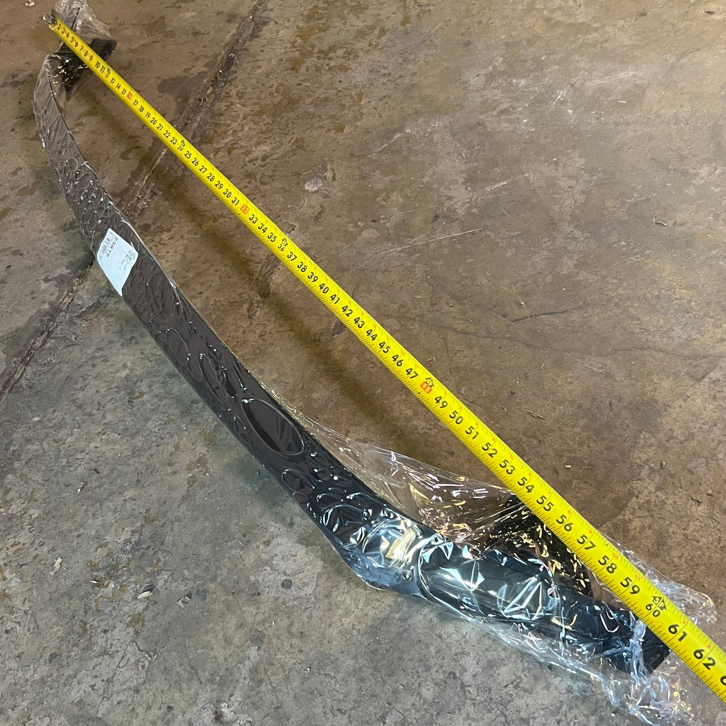 FORD Hs Bugflector Smoke 60"L, 23815 (New Other, Distressed Box)