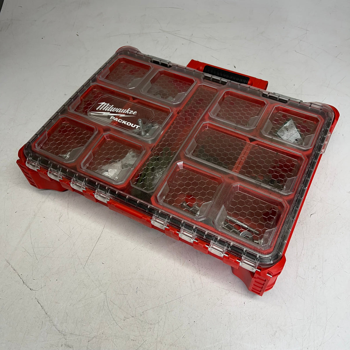 ZA@ MILWAUKEE Packout Case W/ Hardware 20"x14"x5" Red/Black (Used)