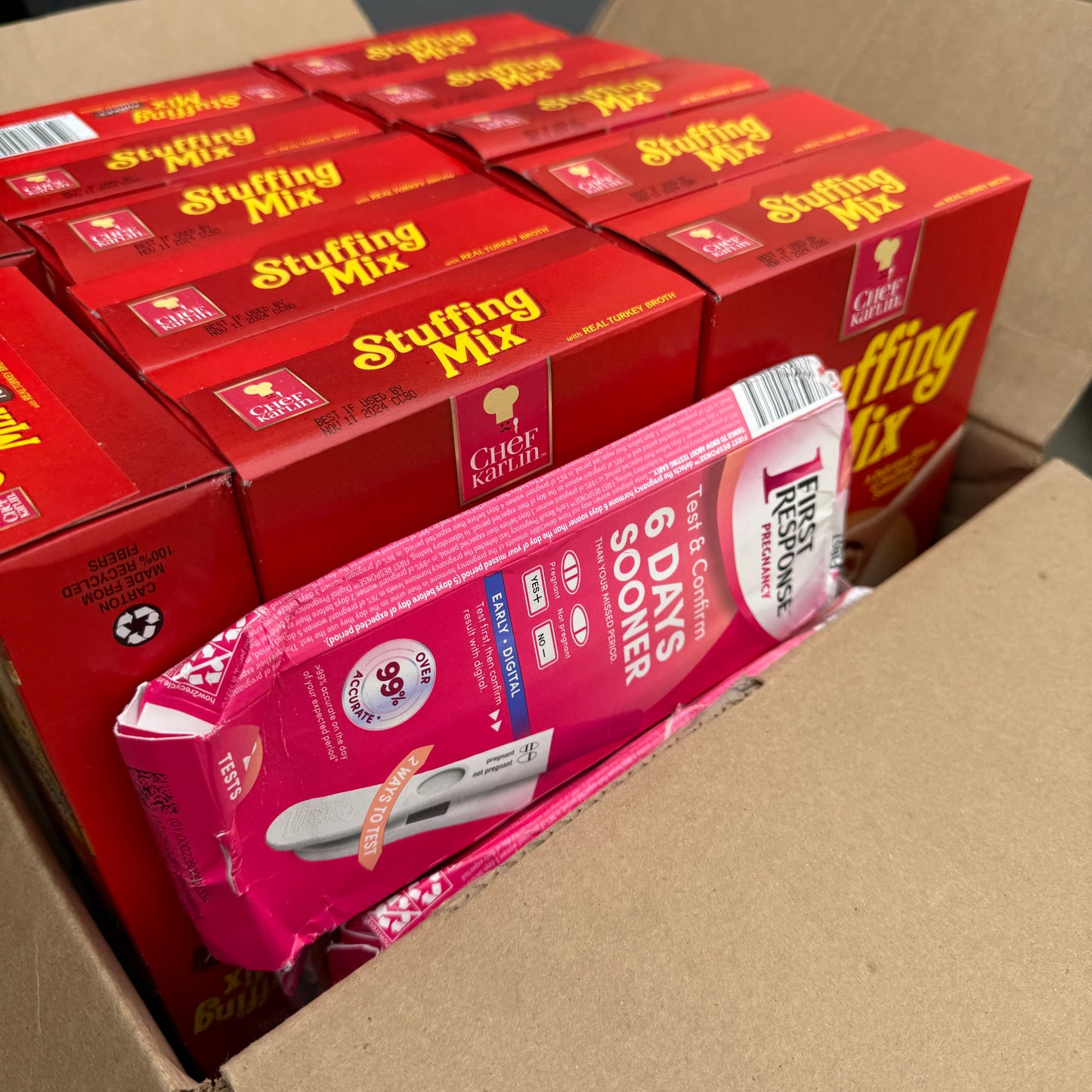 ZA@ Pallet of MIXED XL Vinyl Gloves, Mousepads, Ocean Creatures, $100 Currency Bands, Tampons, Pregnancy Tests, & MORE! (AS-IS)