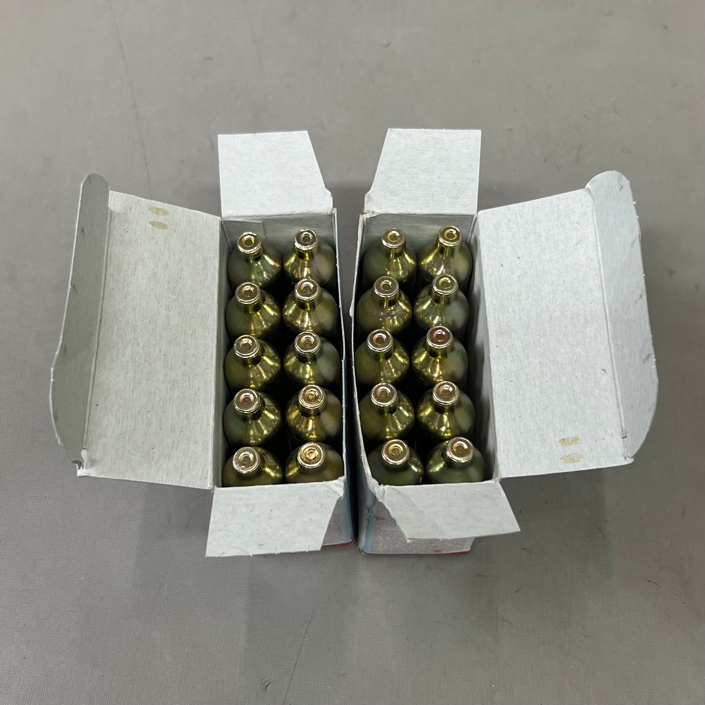 ZA@ ISI (20 Pack, 10 Per Package) Soda CO2 Siphon Chargers BB 12/28