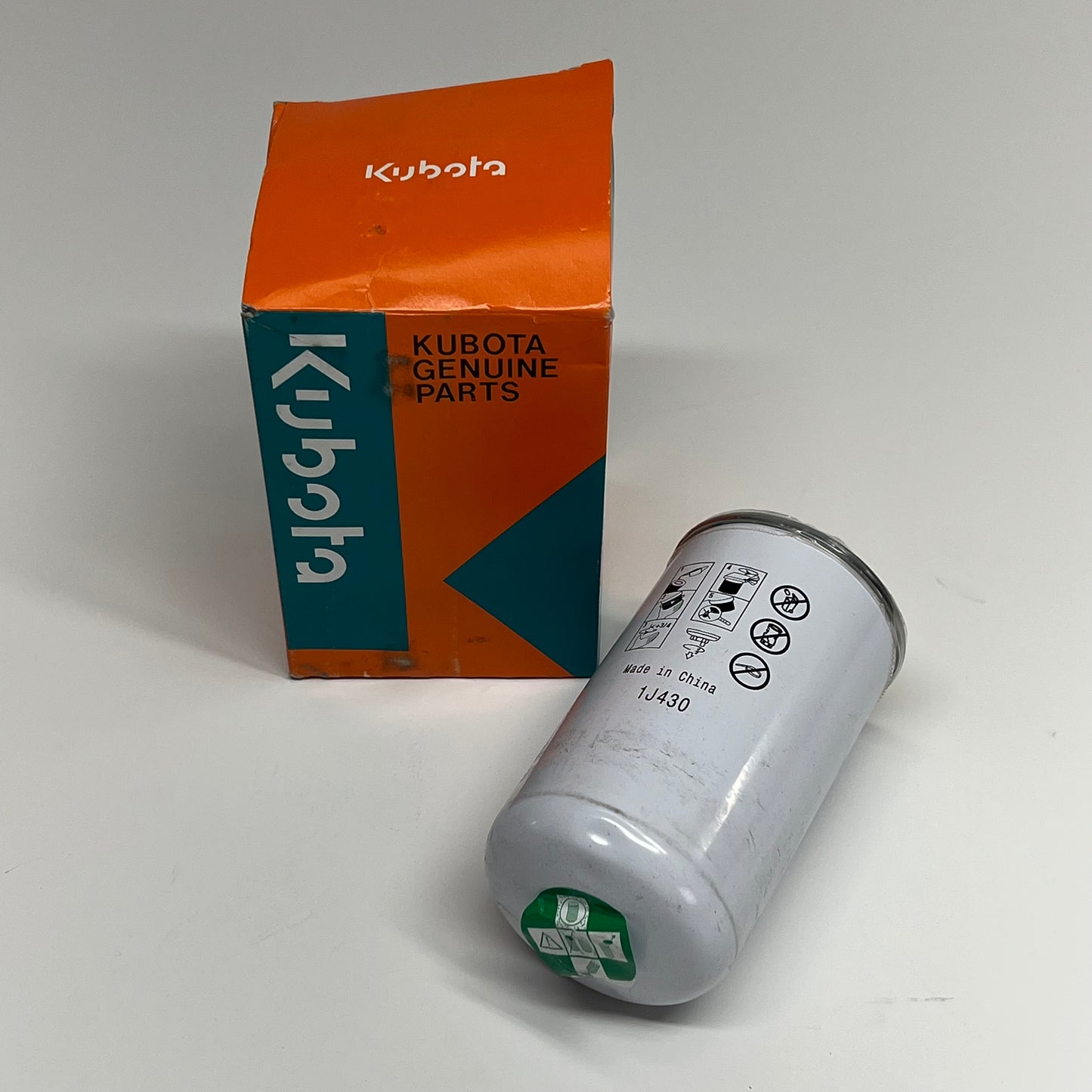 KUBOTA Genuine Oem Filter W Separator for D Series & V Series 1J430-43060