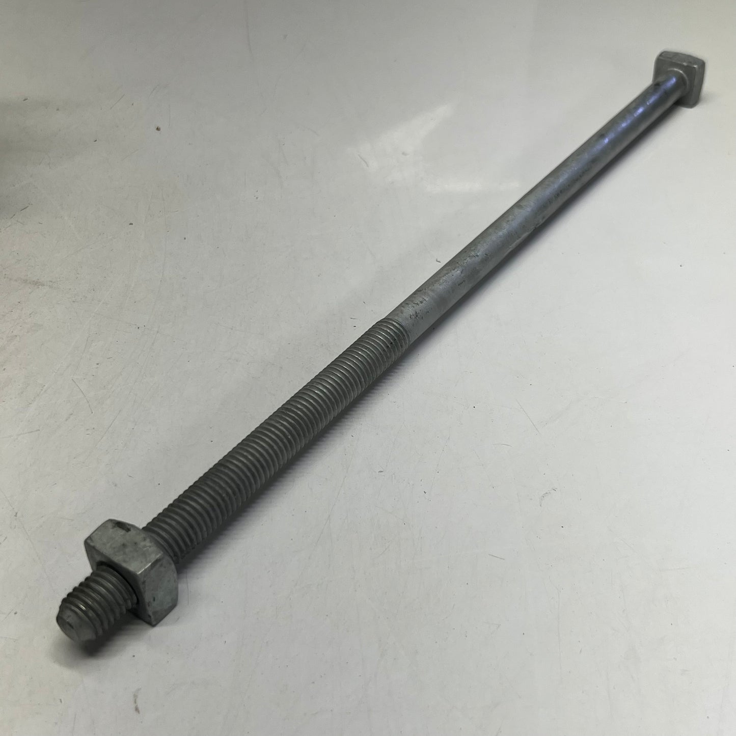 MACLEAN (25 PACK) Machine Bolt Square Head Sz 5/8" x 16" J8816 (New Other, Distressed Box)