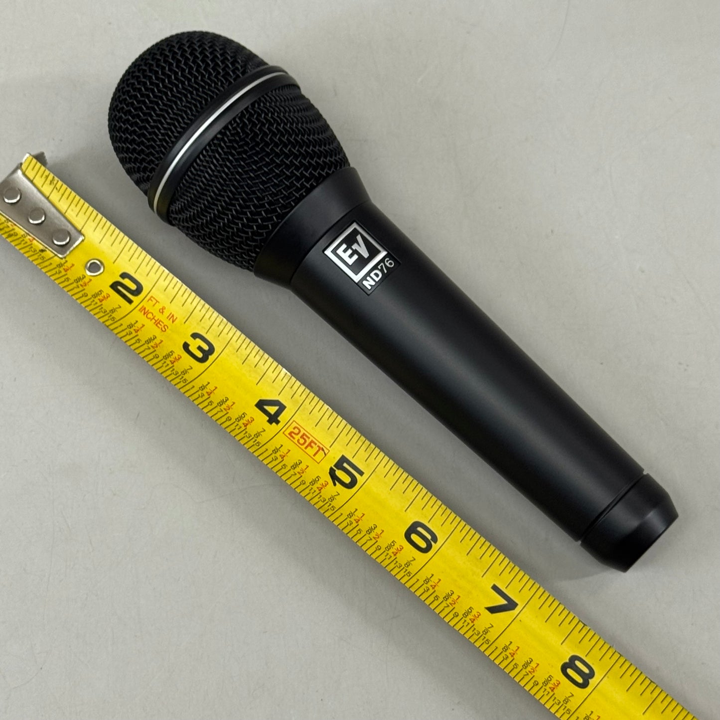 ELECTRO-VOICE Dynamic Supercardioid Vocal Microphone Black ND76