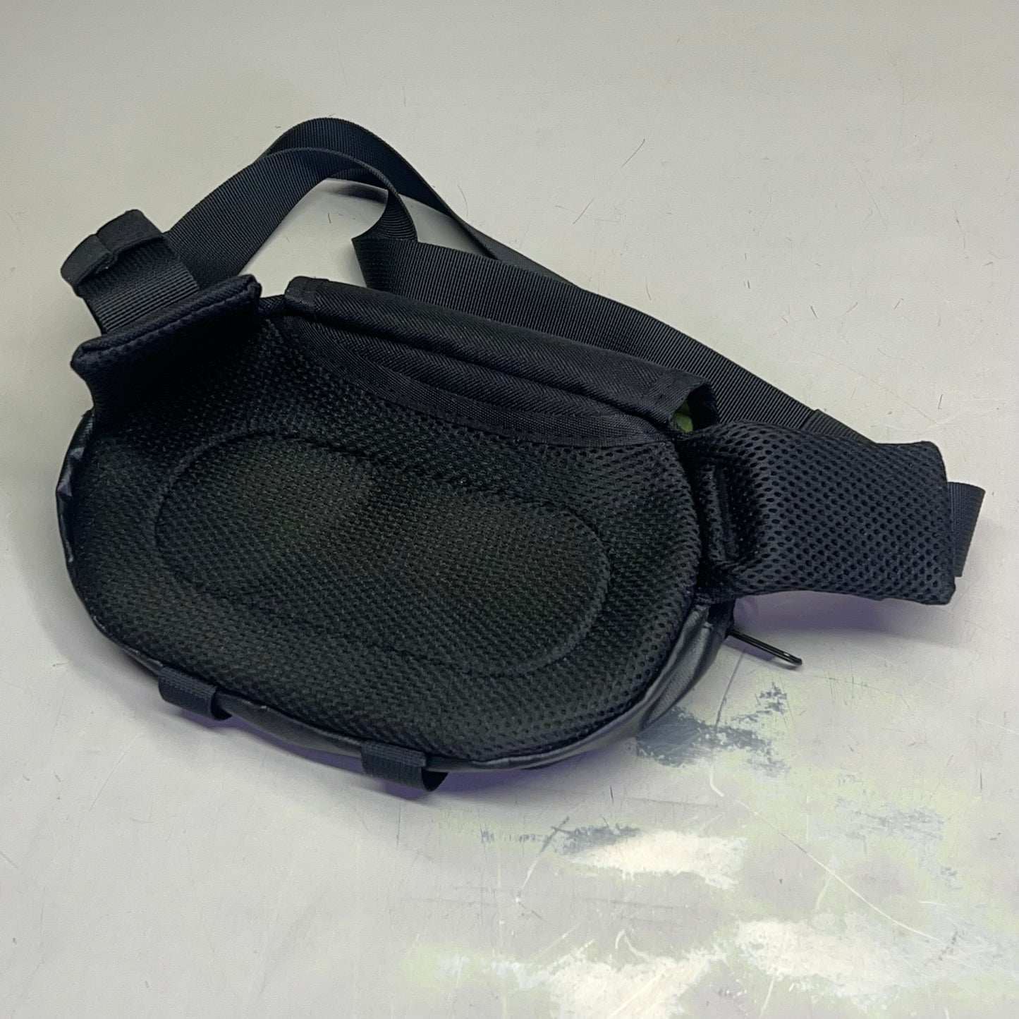 STASH LOGIX Durango Combo Lock Smell Proof Fanny Pack  9" Bag 50" Sling Black