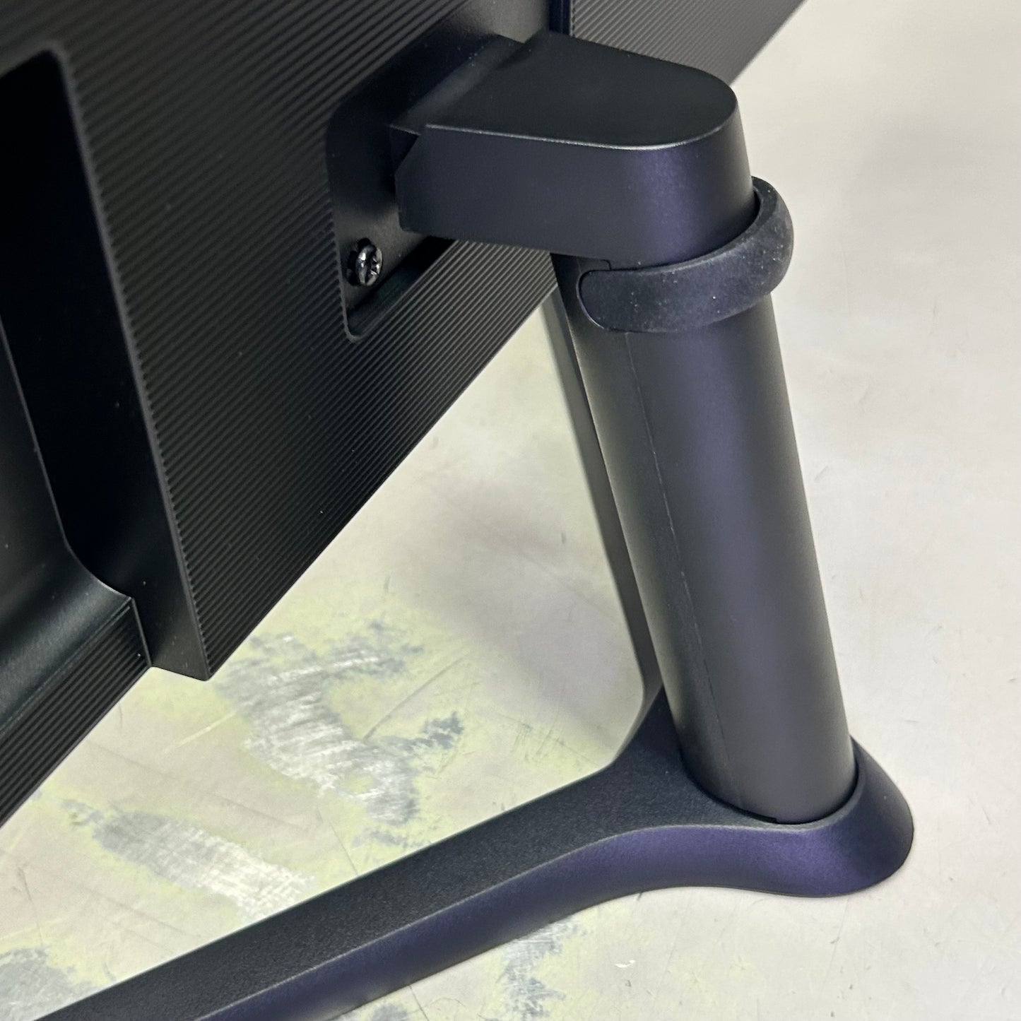 SAMSUNG Essential Monitor w/ Borderless Design 32" Black S3-32 (New Other (Open Packaging))