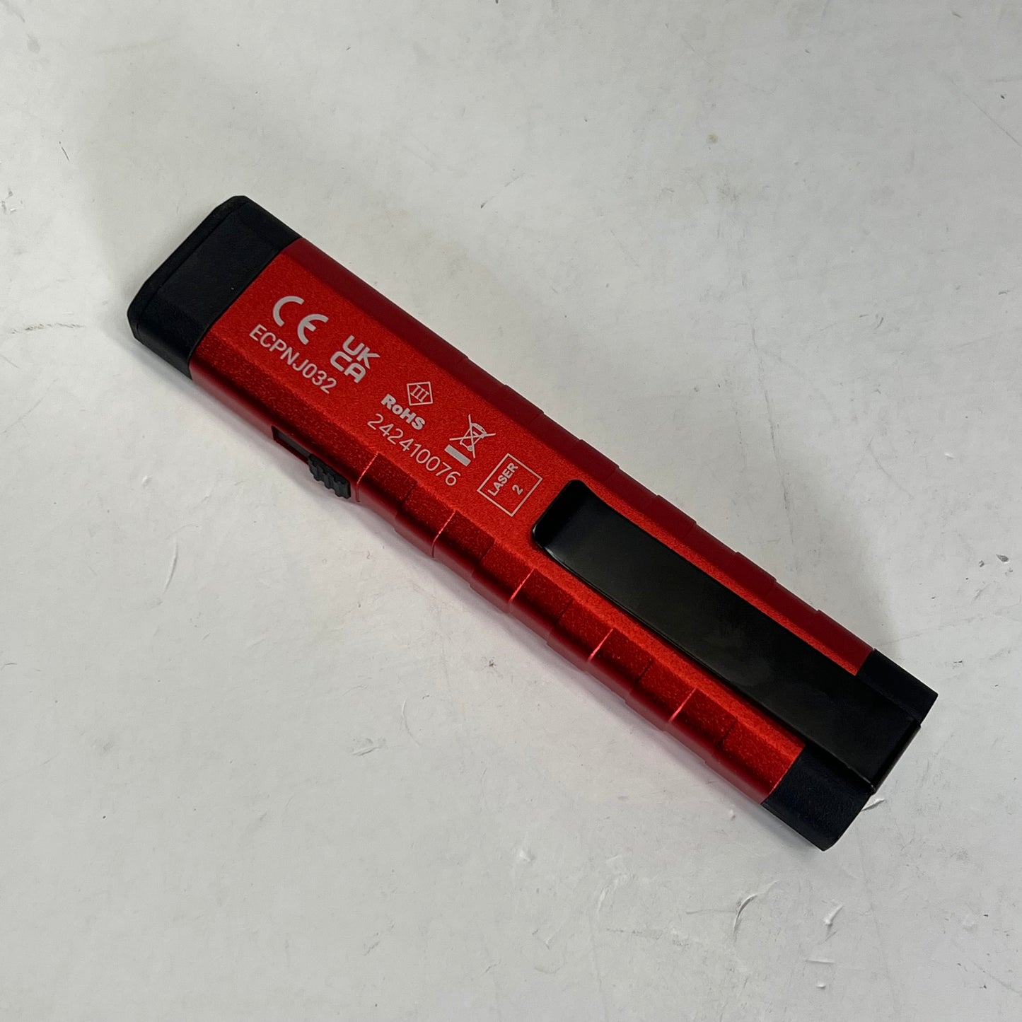 SNAP ON Aluminum Slim Pocket Light  350 Lumen 3.5 hr Run Time Red/Black ECPNJ032