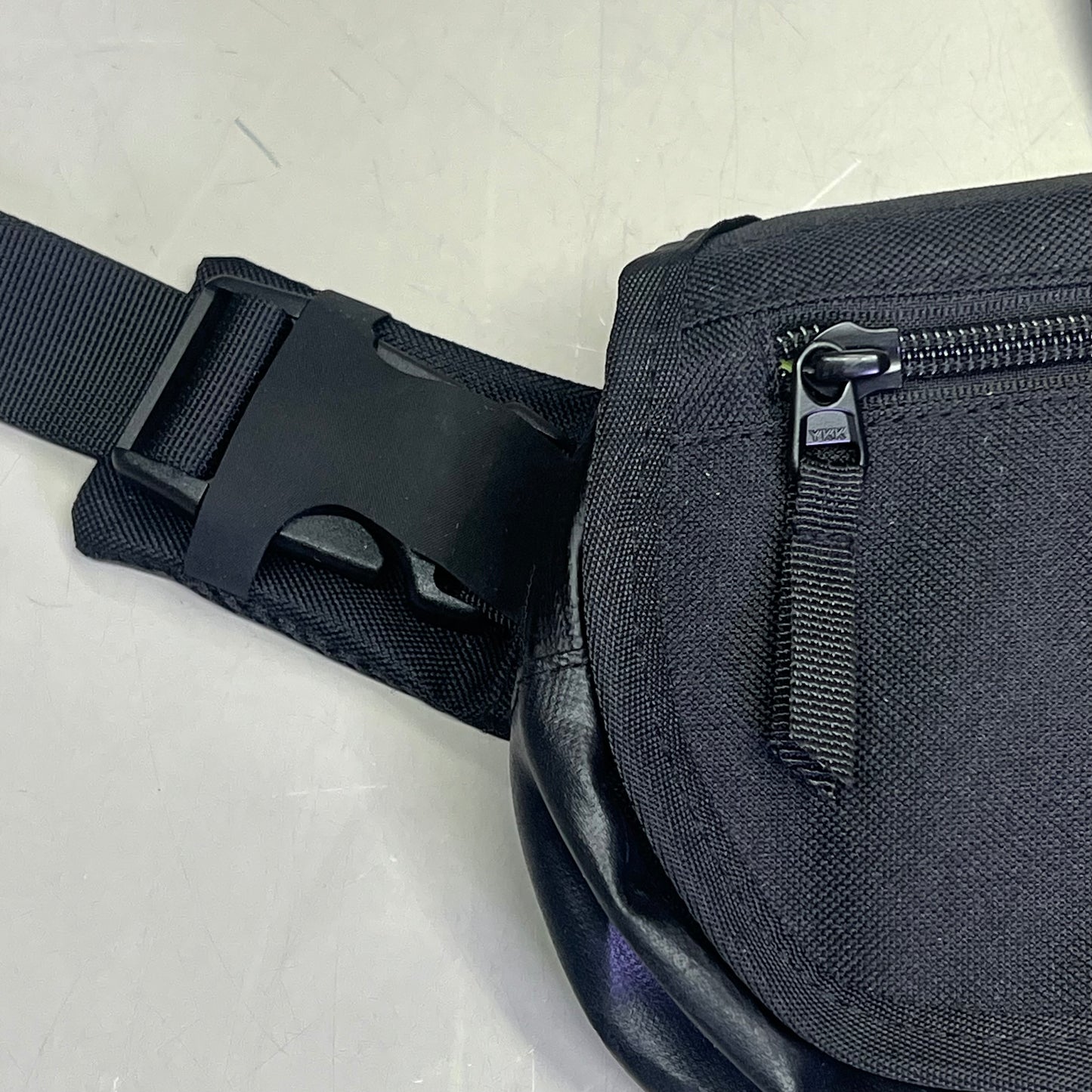 STASH LOGIX Durango Combo Lock Smell Proof Fanny Pack  9" Bag 50" Sling Black