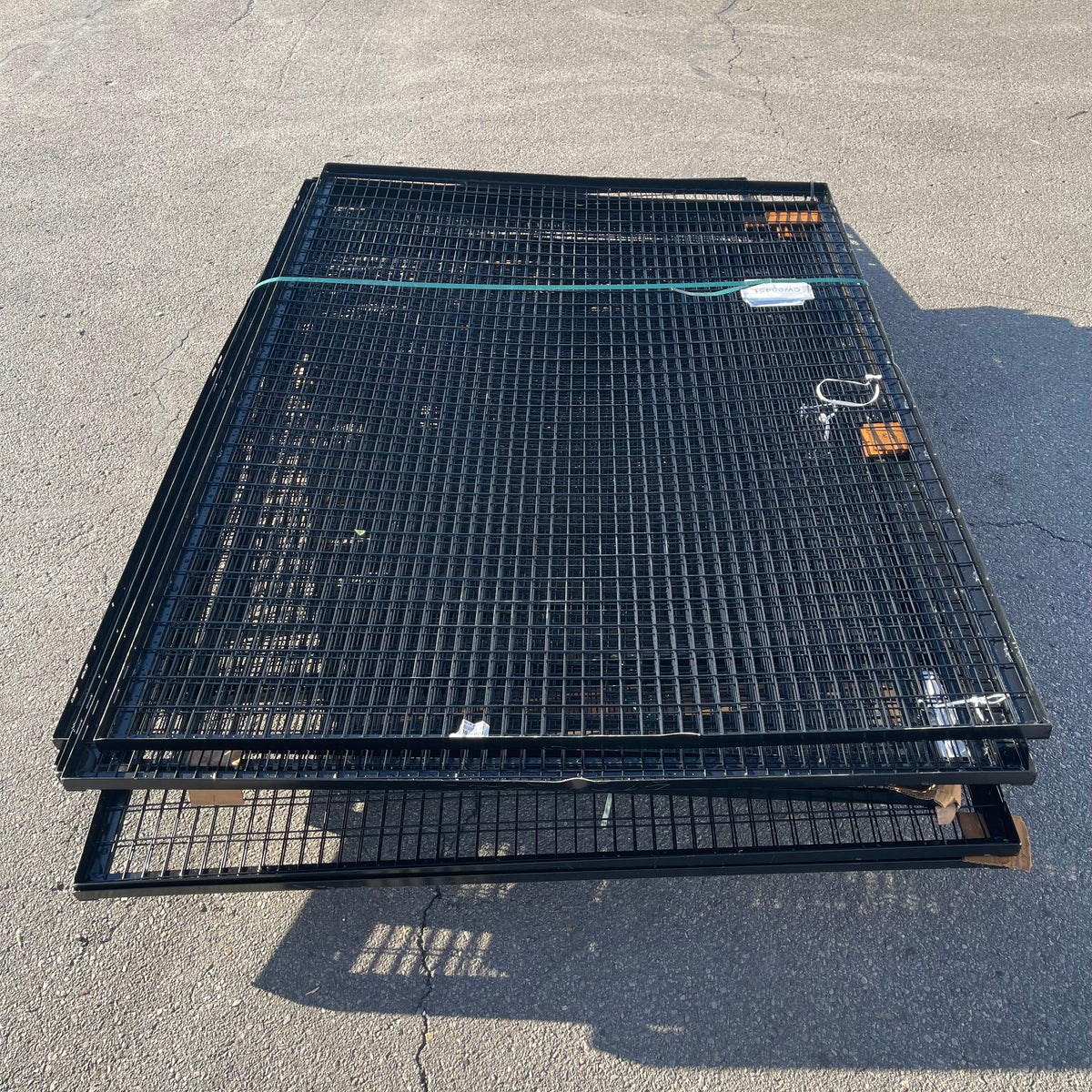 SAF-T-FENCE Wire Mesh Fence Panels 82"x58" Black (Good)
