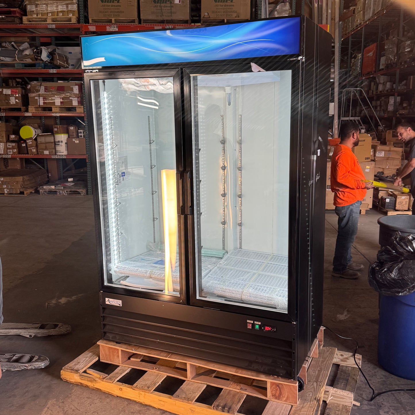 AVANTCO 53" Black Swing Glass Door Merchandiser Freezer with LED Lighting 178GDC49HCB (Cosmetic Damage - 100% Working)