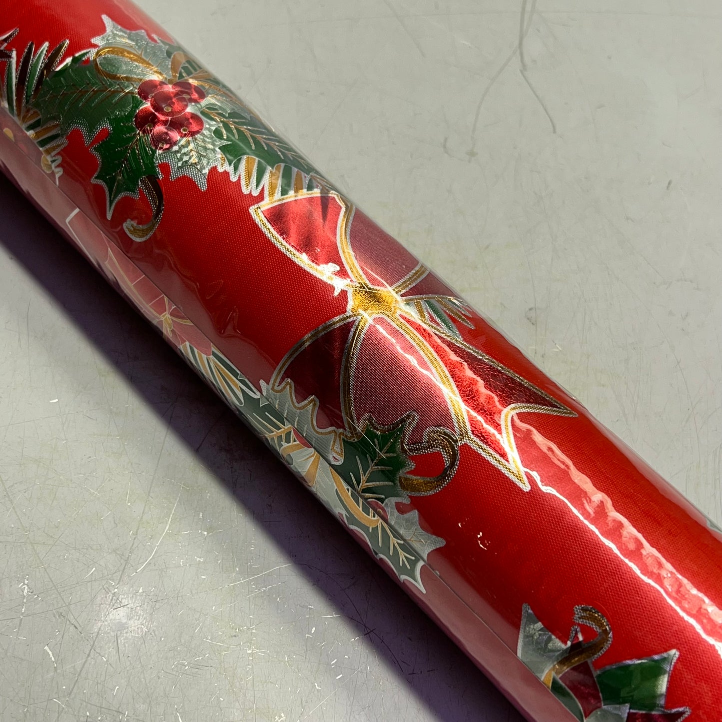 Christmas Shimmery Poinsettia, Candle & Bows Vinyl Table Cloth 54"x60' Red/Green